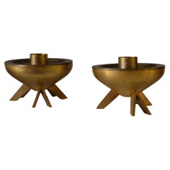 Pareja de candelabros de latón, fabricación italiana