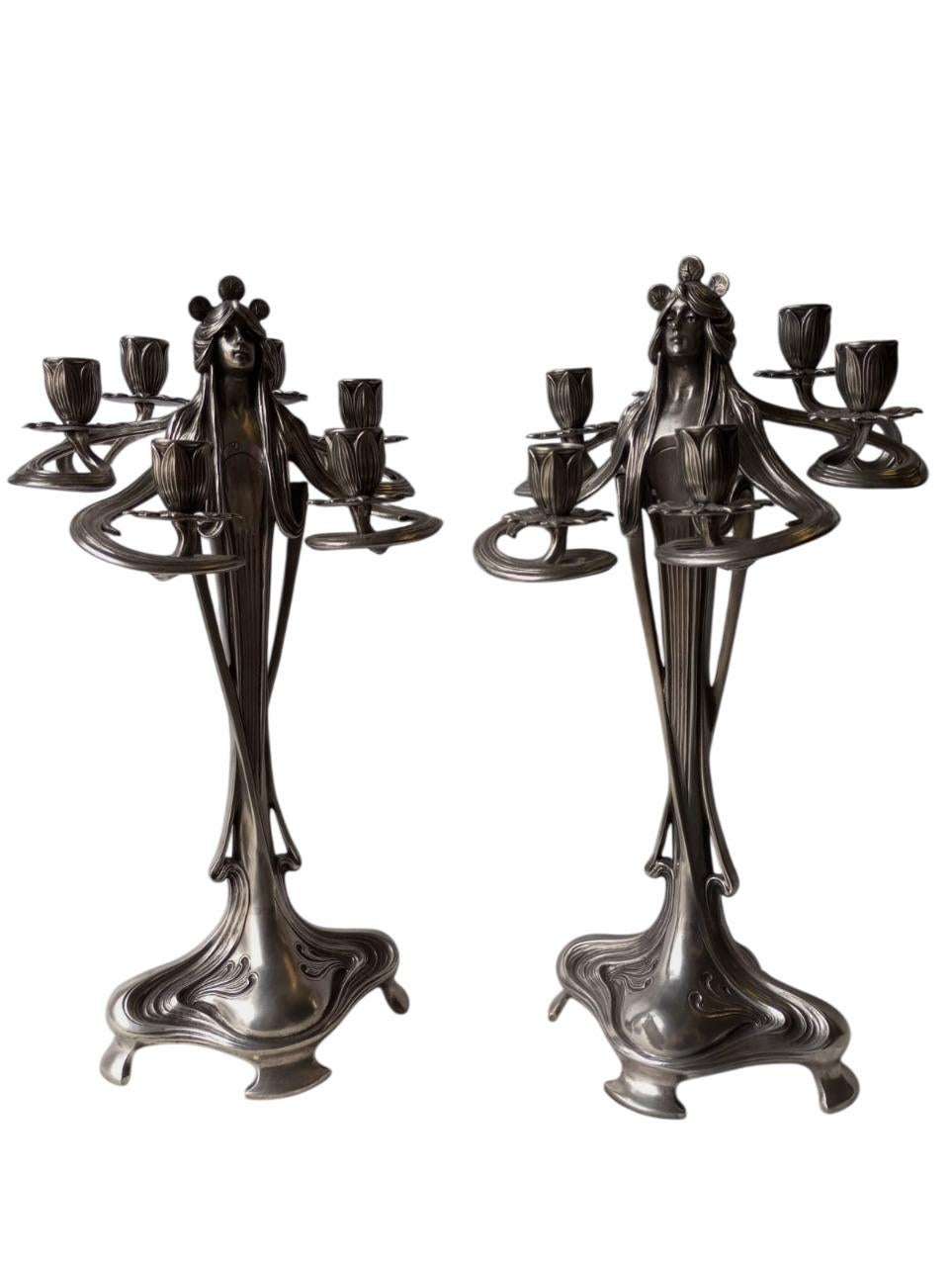 Coppia di candelabri in peltro argentato, Art Nouveau In condizioni ottime in vendita a Firenze, FI