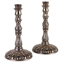 Par de candelabros de plata 900