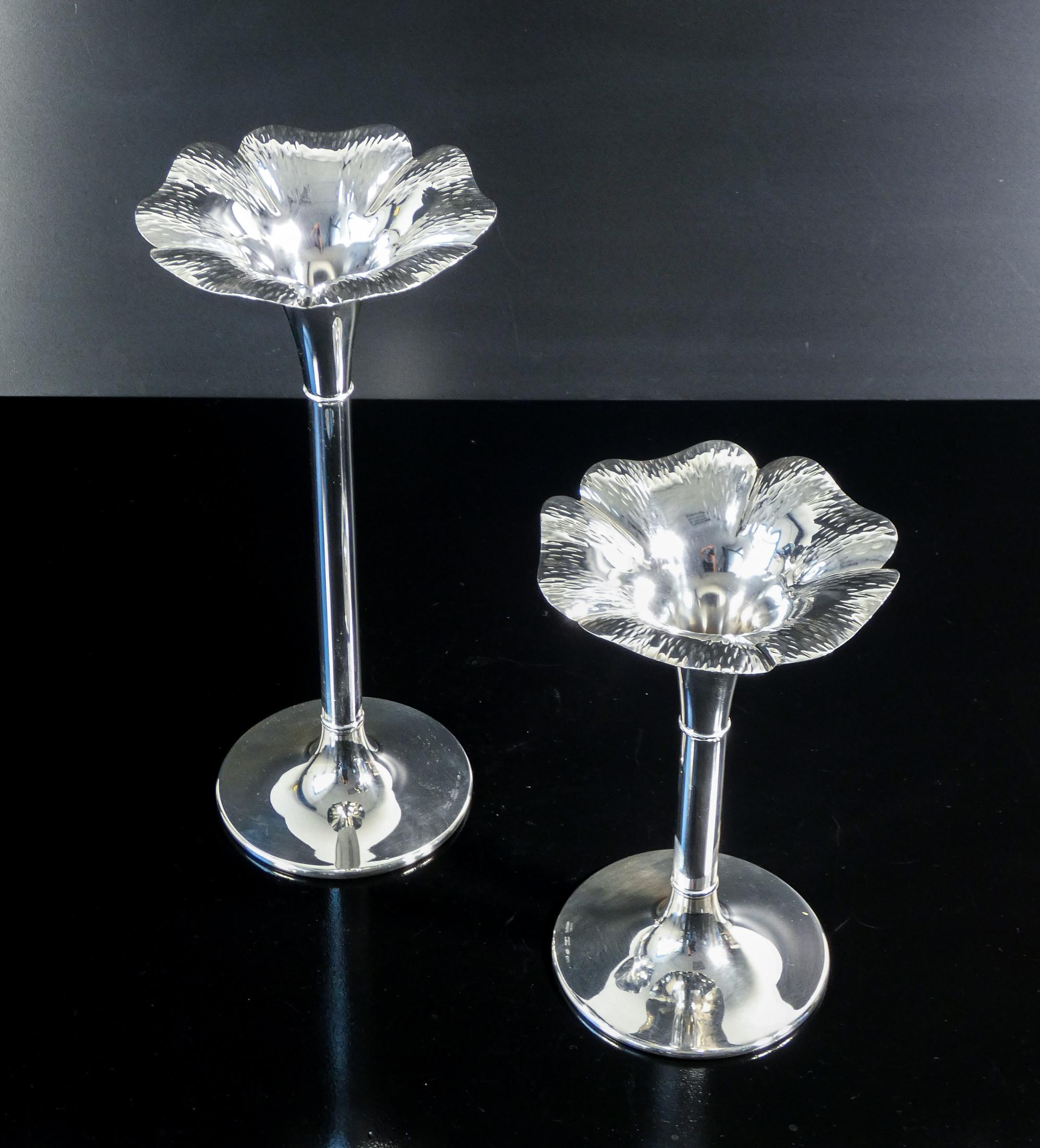 Italian Paire de chandeliers en argent par Giuseppe SILVA. Italie, deuxième siècle en vente