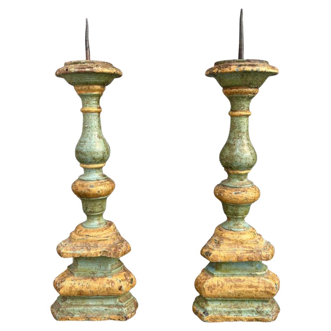 Coppia di Candelieri in Legno Laccato Italia XVIII secolo