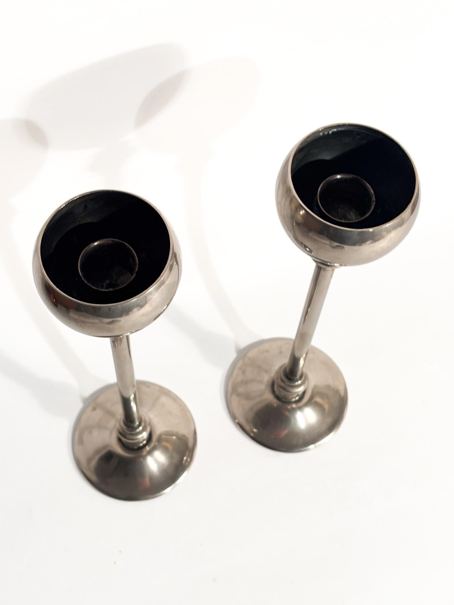 Coppia di Candelieri in Metallo Argentato Anni 60 in vendita 4