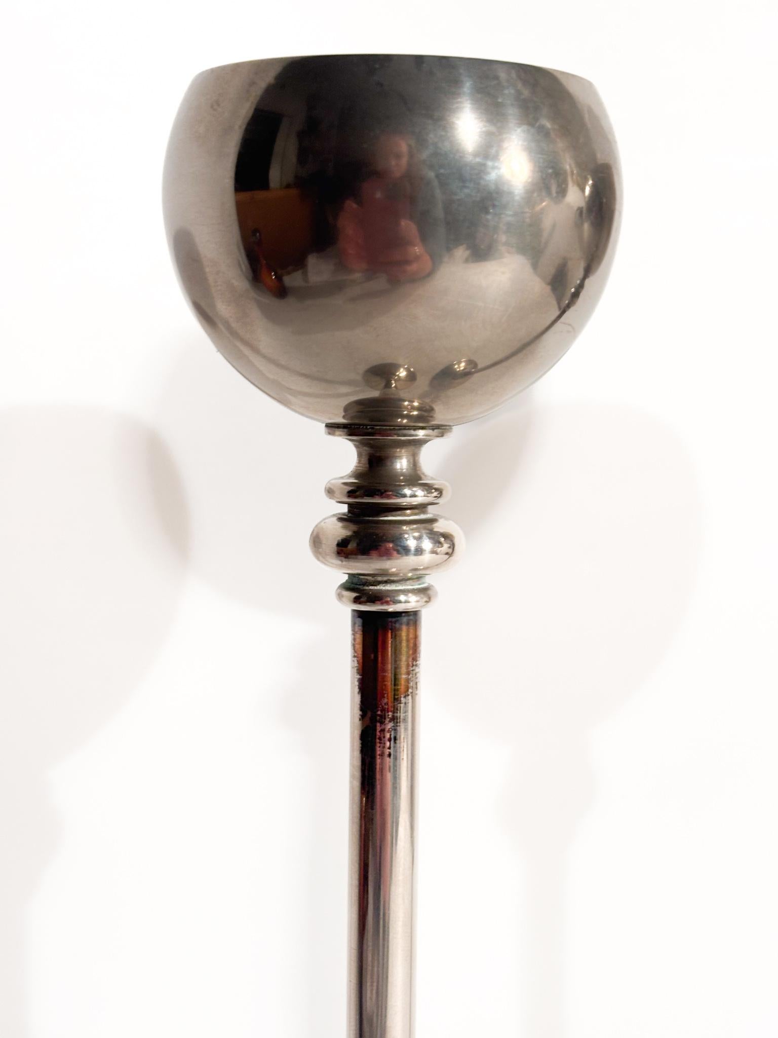 Coppia di Candelieri in Metallo Argentato Anni 60 in vendita 2