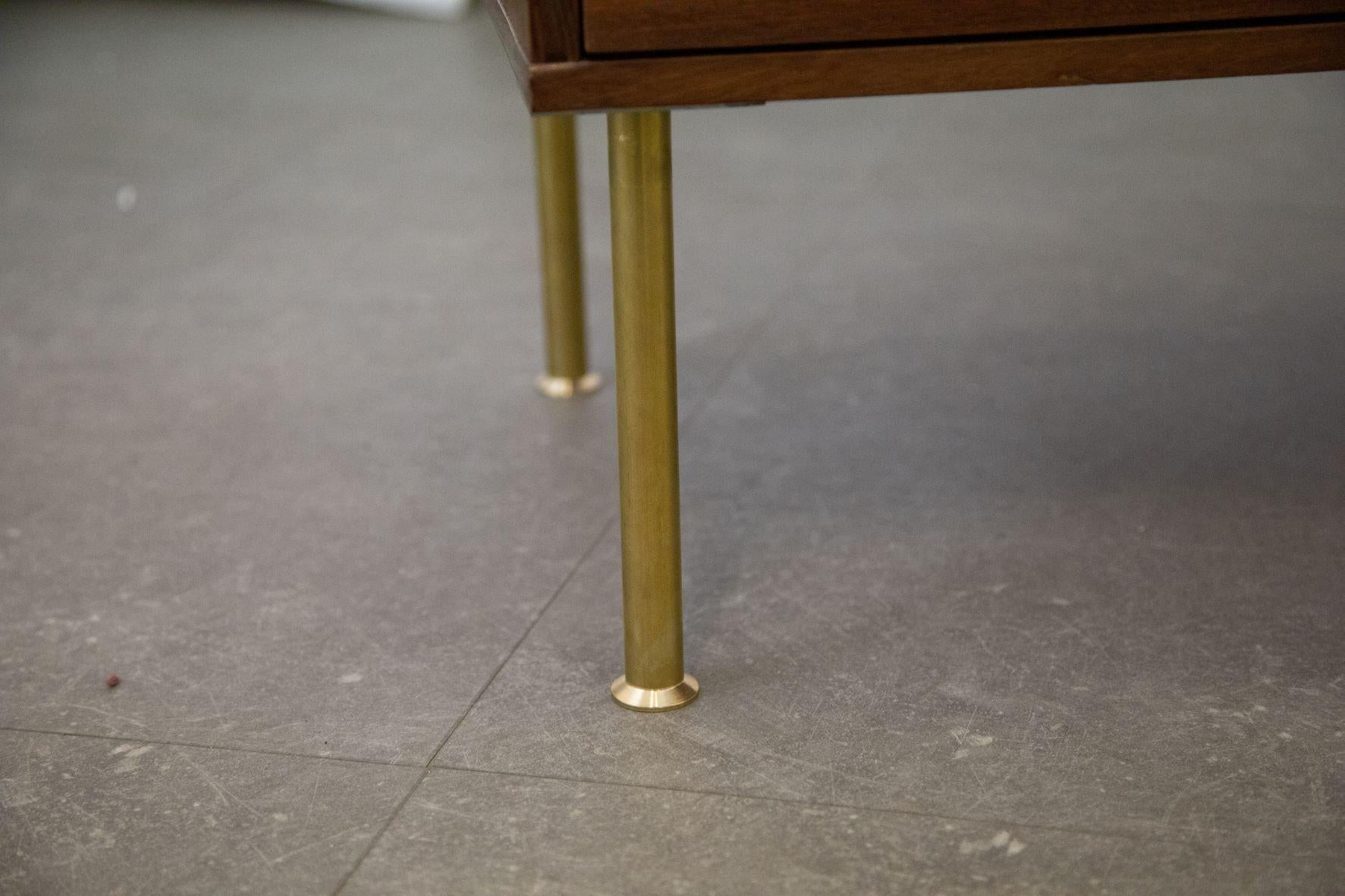 Pareja de cajoneras estilo 'Gio Ponti' fabricadas por Isa Bergamo años 50 en Bueno estado para la venta en Torino, IT