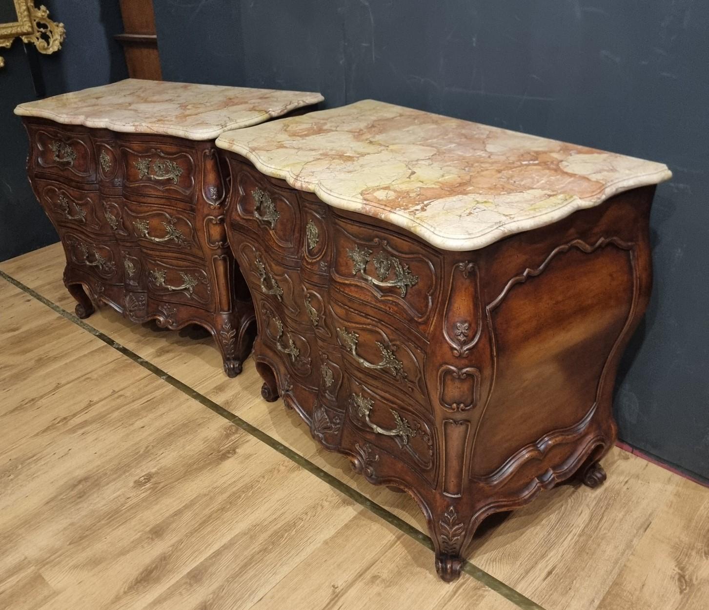 Coppia di cassettoni in noce provenzali 900 stile Luigi XV in vendita 5