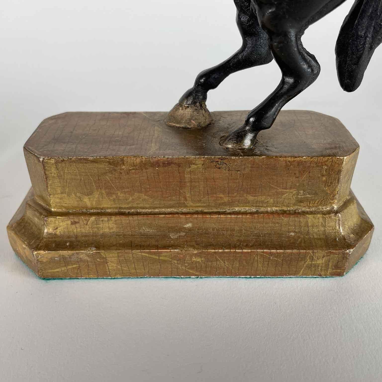 Coppia di Cavalli Inizi 1800 Sculture Italiane Animalier in Bronzo Patina Scura en venta 9