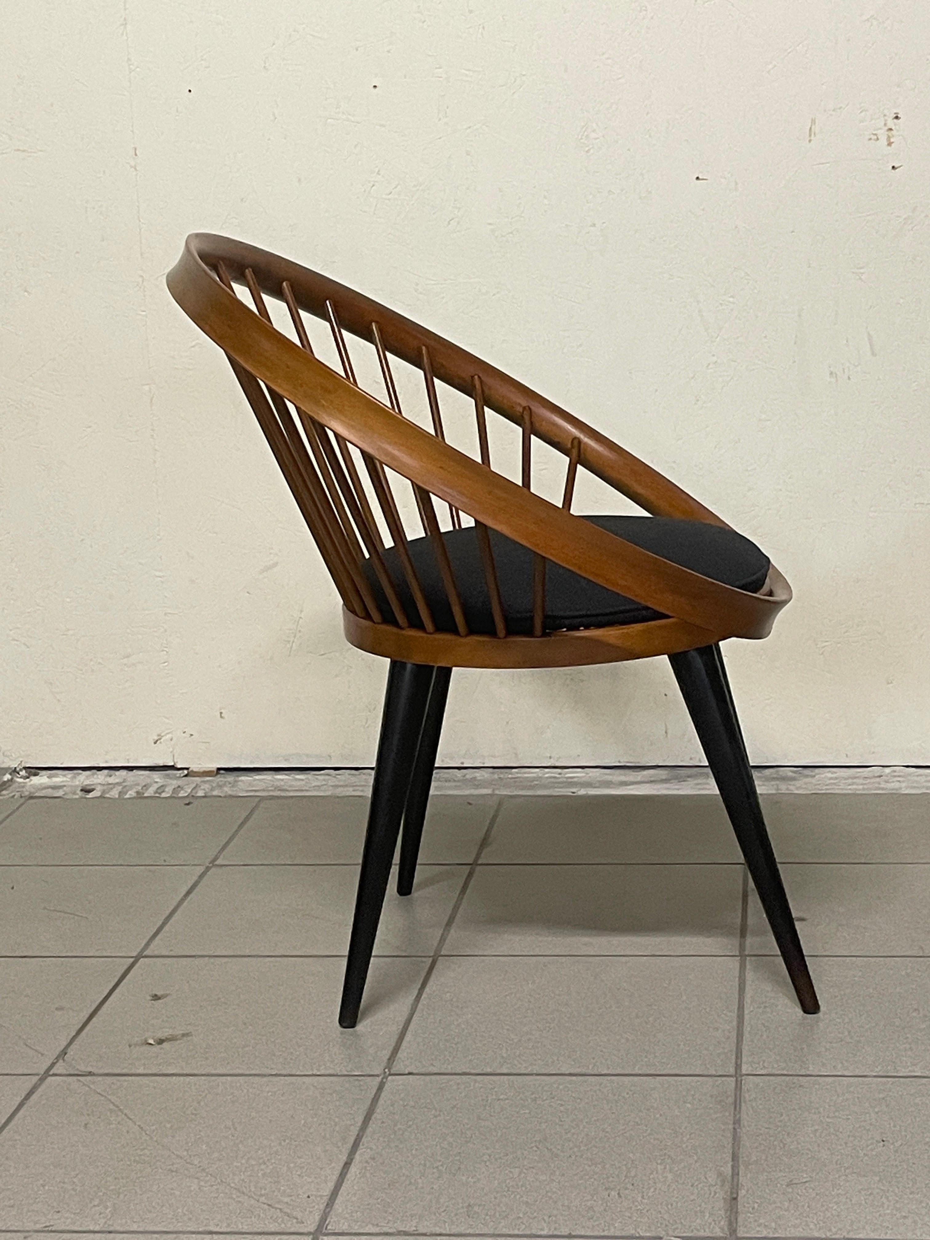 Tissu Paire de chaises circulaires d'Yngve Ekstrom, années 1960 en vente