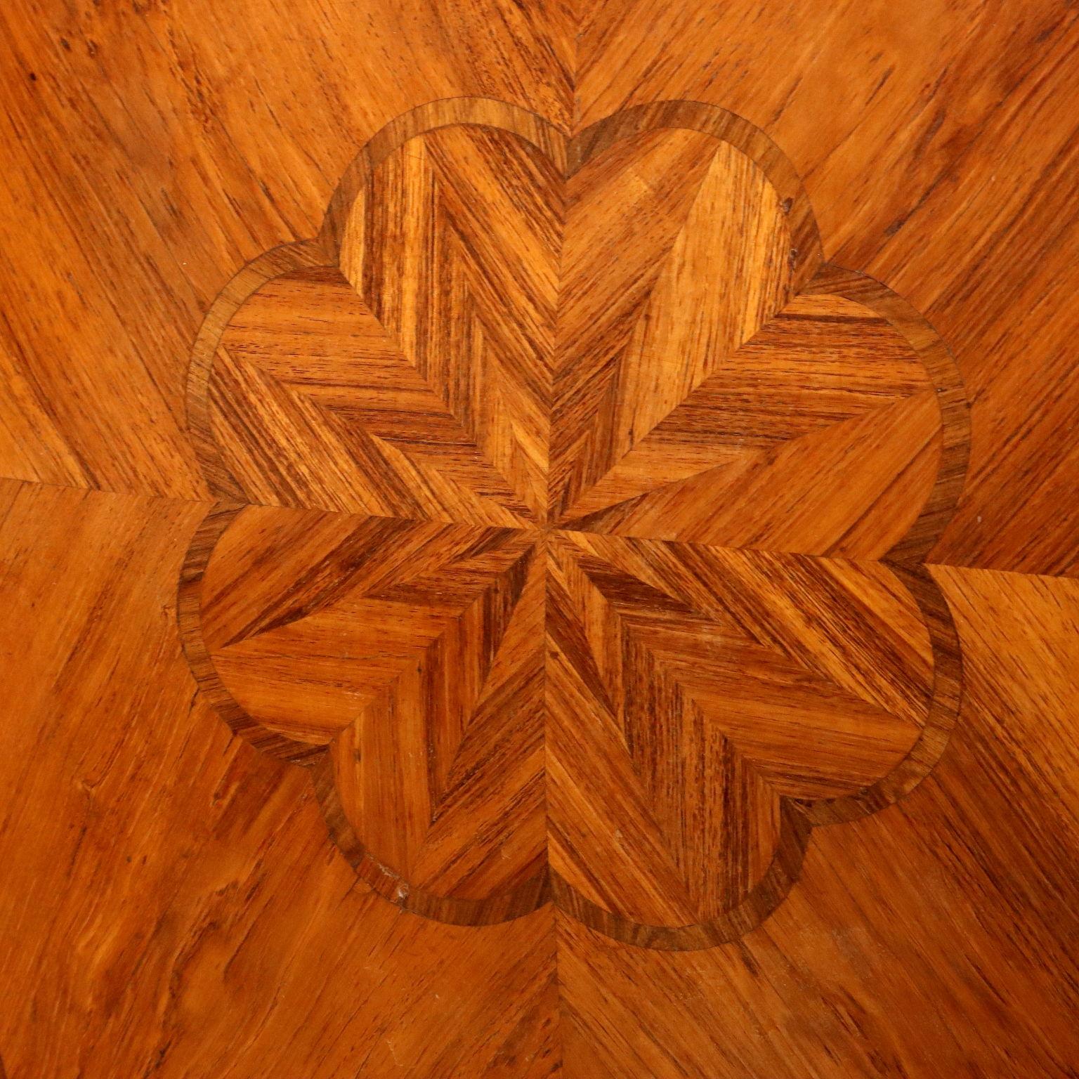 Legno Coppia di Comò Barocchetto Napoli Terzo Quarto XVIII Secolo in vendita