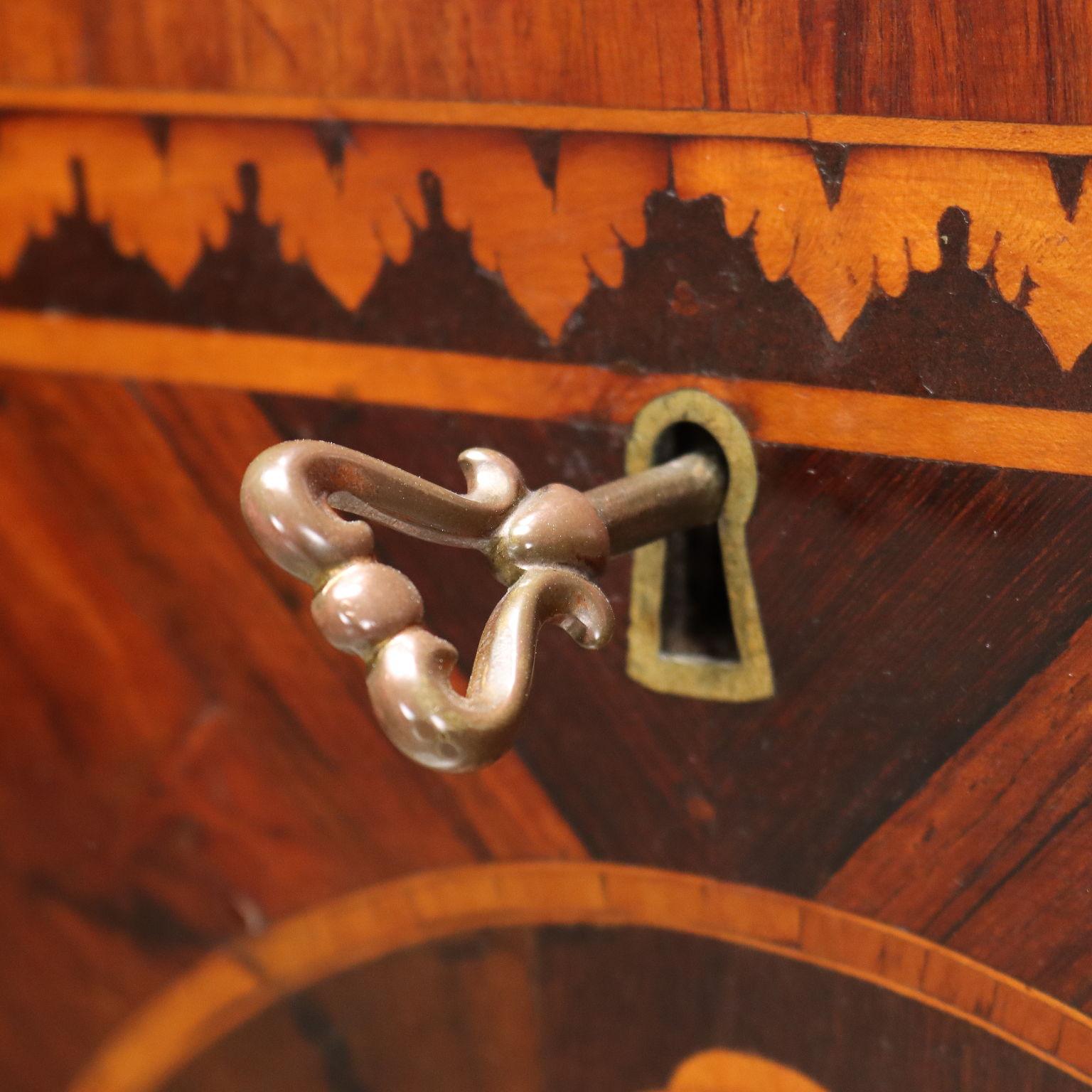 Altro Coppia di Comò Neoclassici Lombardi Italia Ultimo Quarto XVIII Secolo in vendita