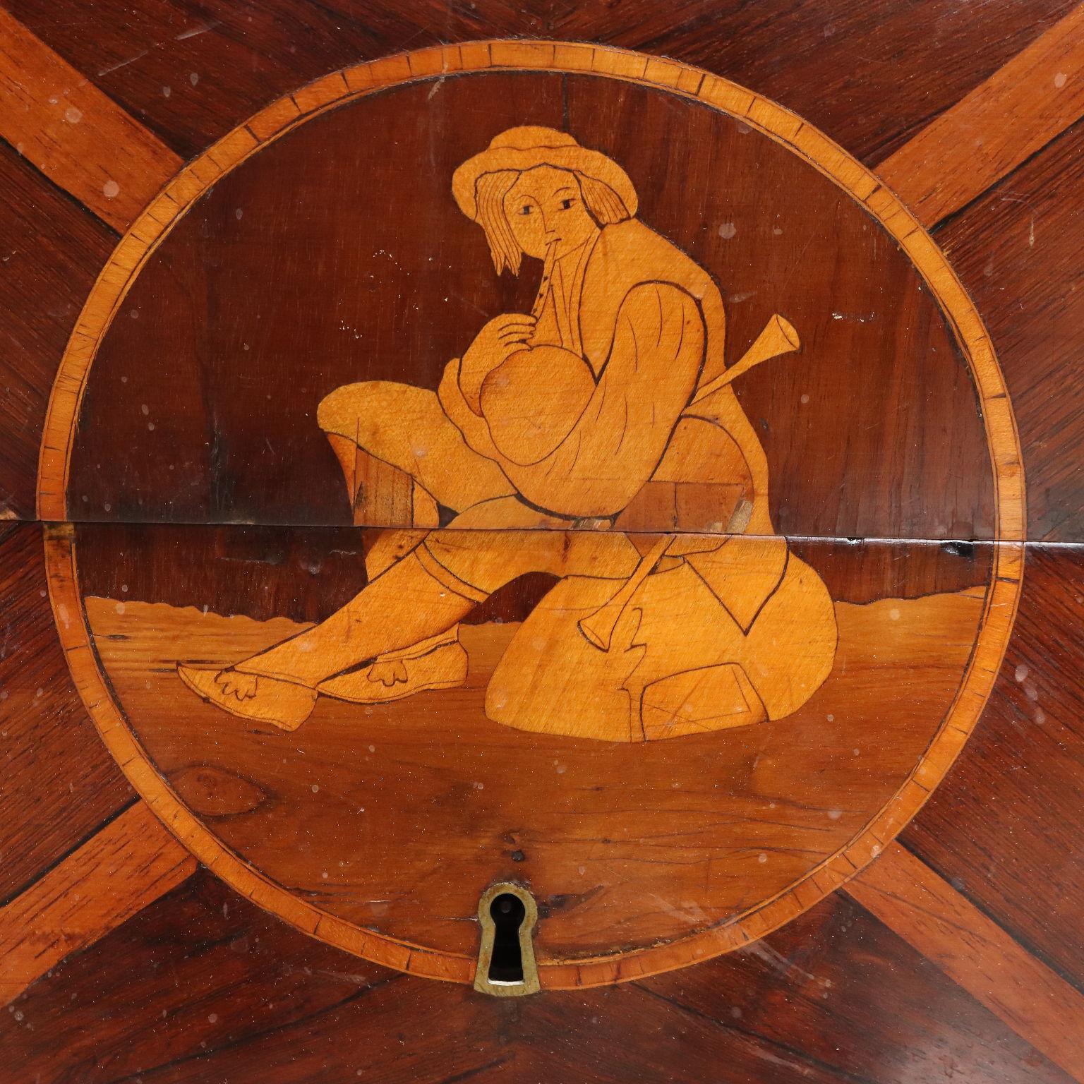 Coppia di Comò Neoclassici Lombardi Italia Ultimo Quarto XVIII Secolo In condizioni discrete in vendita a Milano, IT