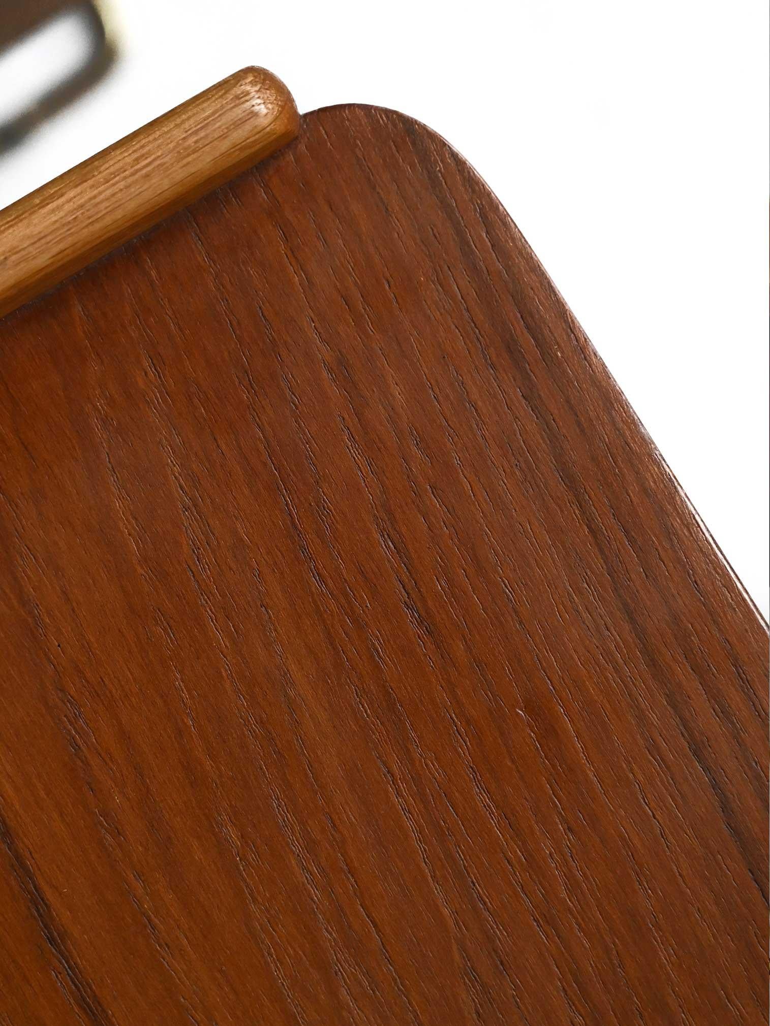 Mid-20th Century Paire de tables de chevet murales scandinaves des années 1950 en vente