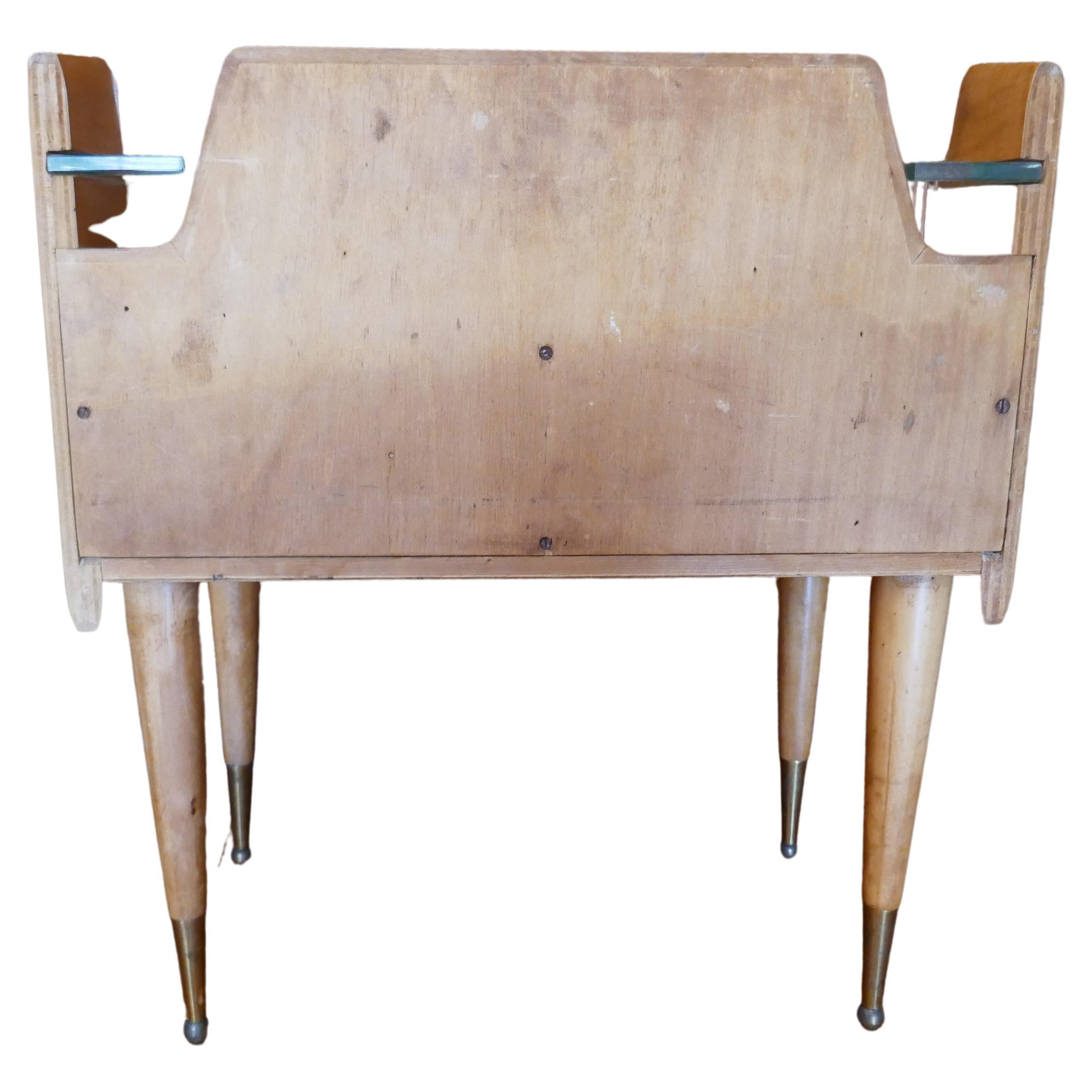 Glass Pair of bedside tables attributed to Paolo Buffa For Sale