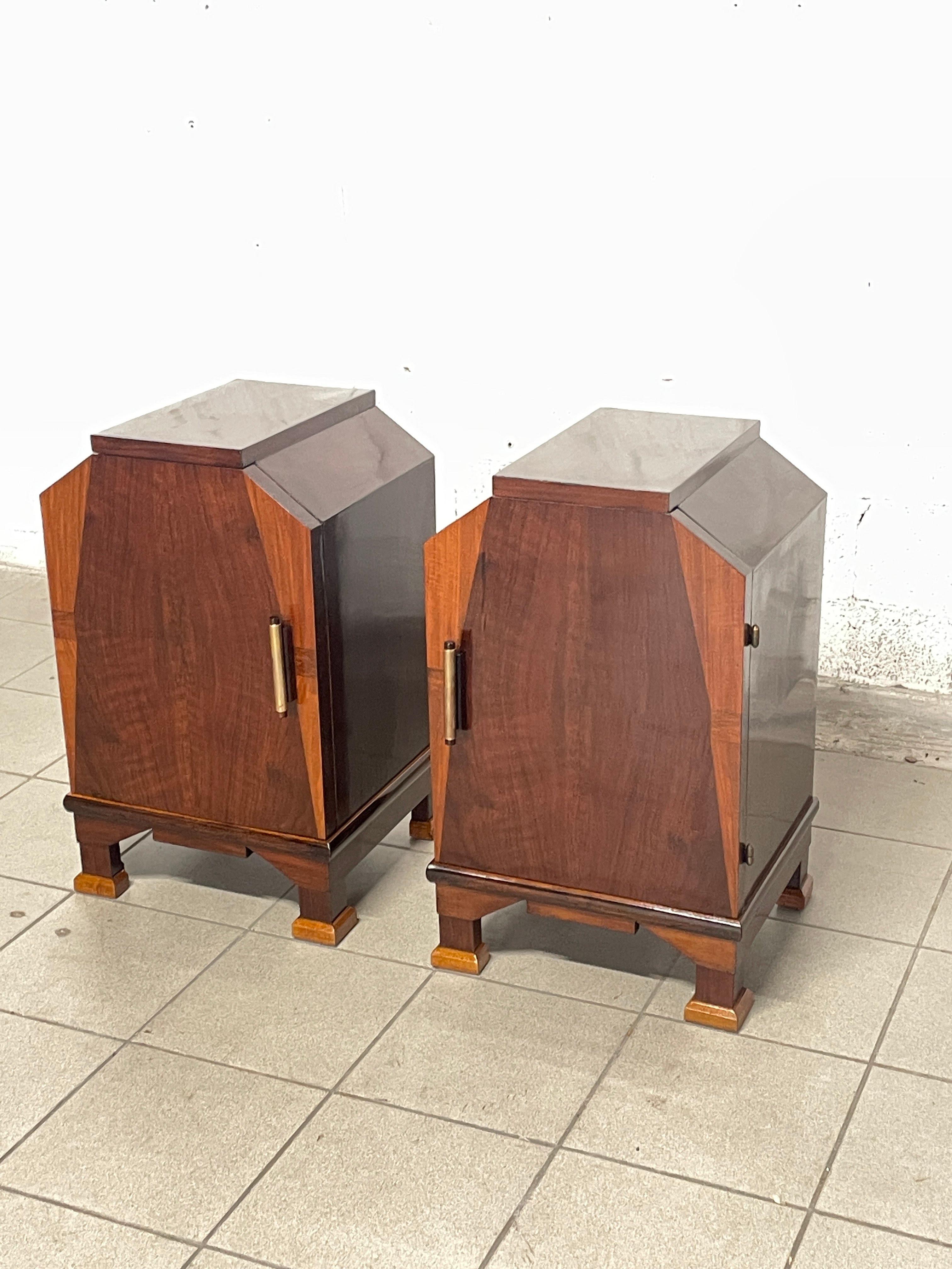 French Pair of deco bedside tables, 1930s For Sale