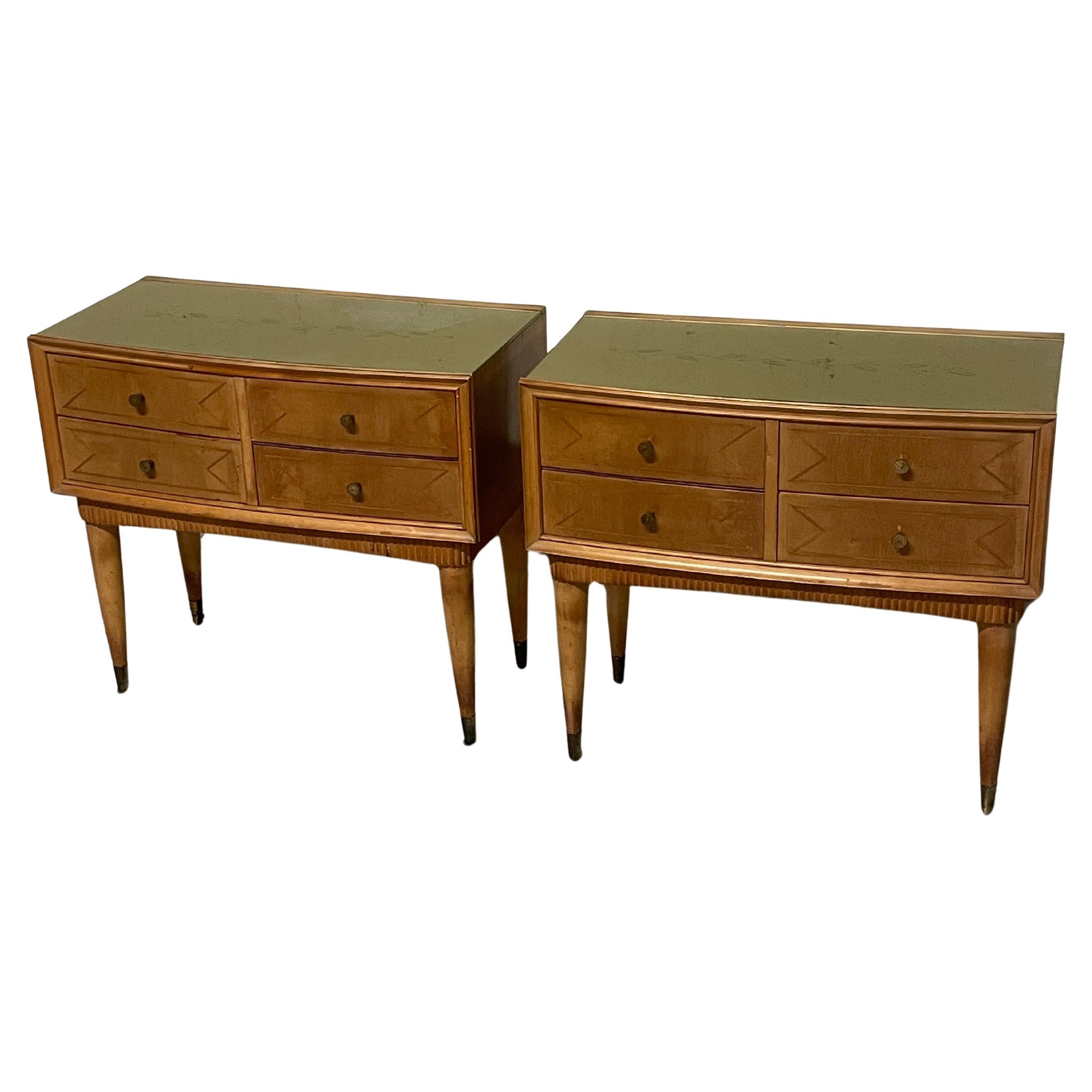 Pair of bedside tables from the 1940s-50s of Italian manufacture