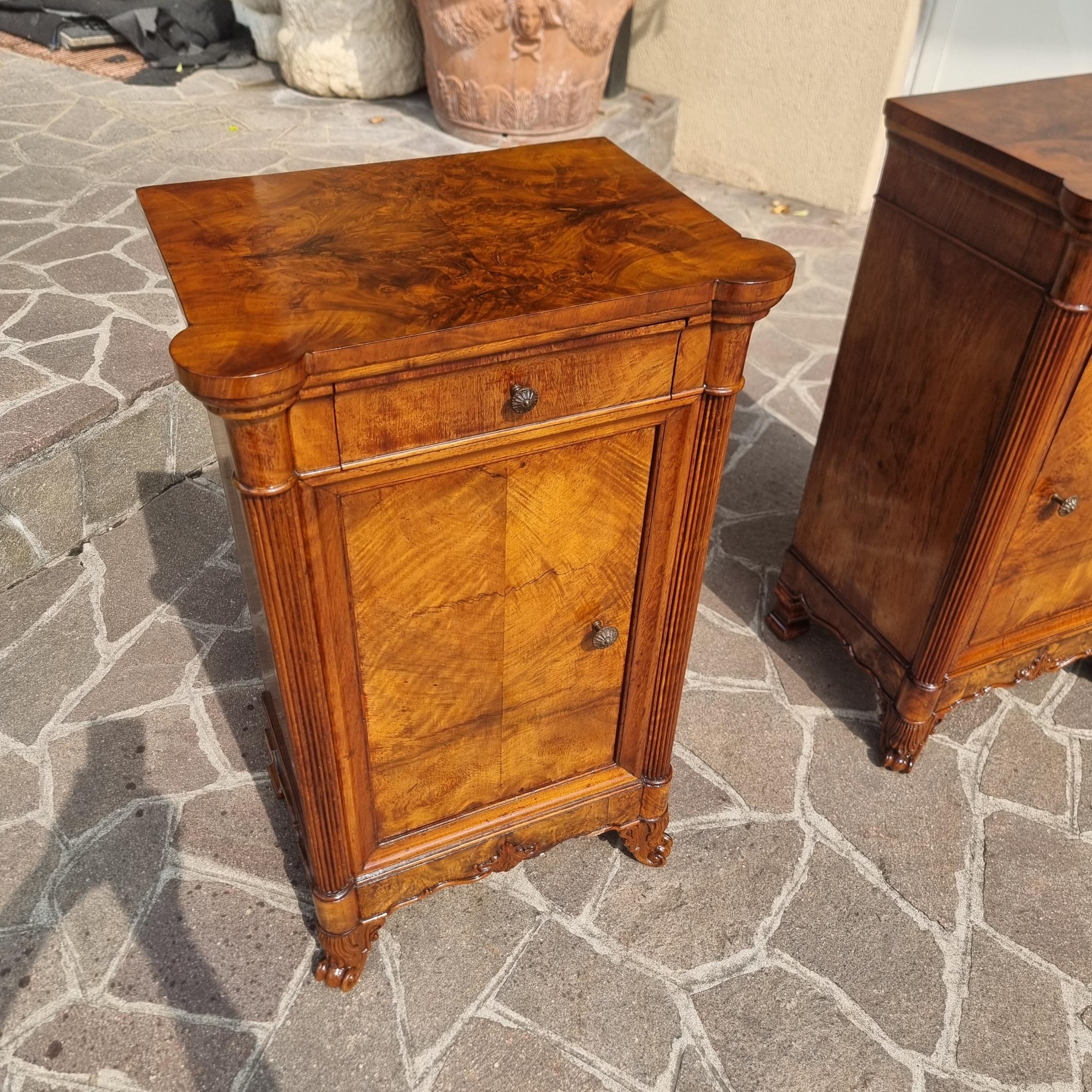 19th Century Pair of bedside tables in 1820 Charles X walnut flame For Sale