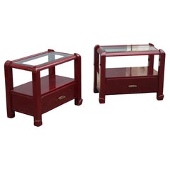 Coppia di Comodini in Lacca rossa con cassetti e piano in vetro 1970 Italia