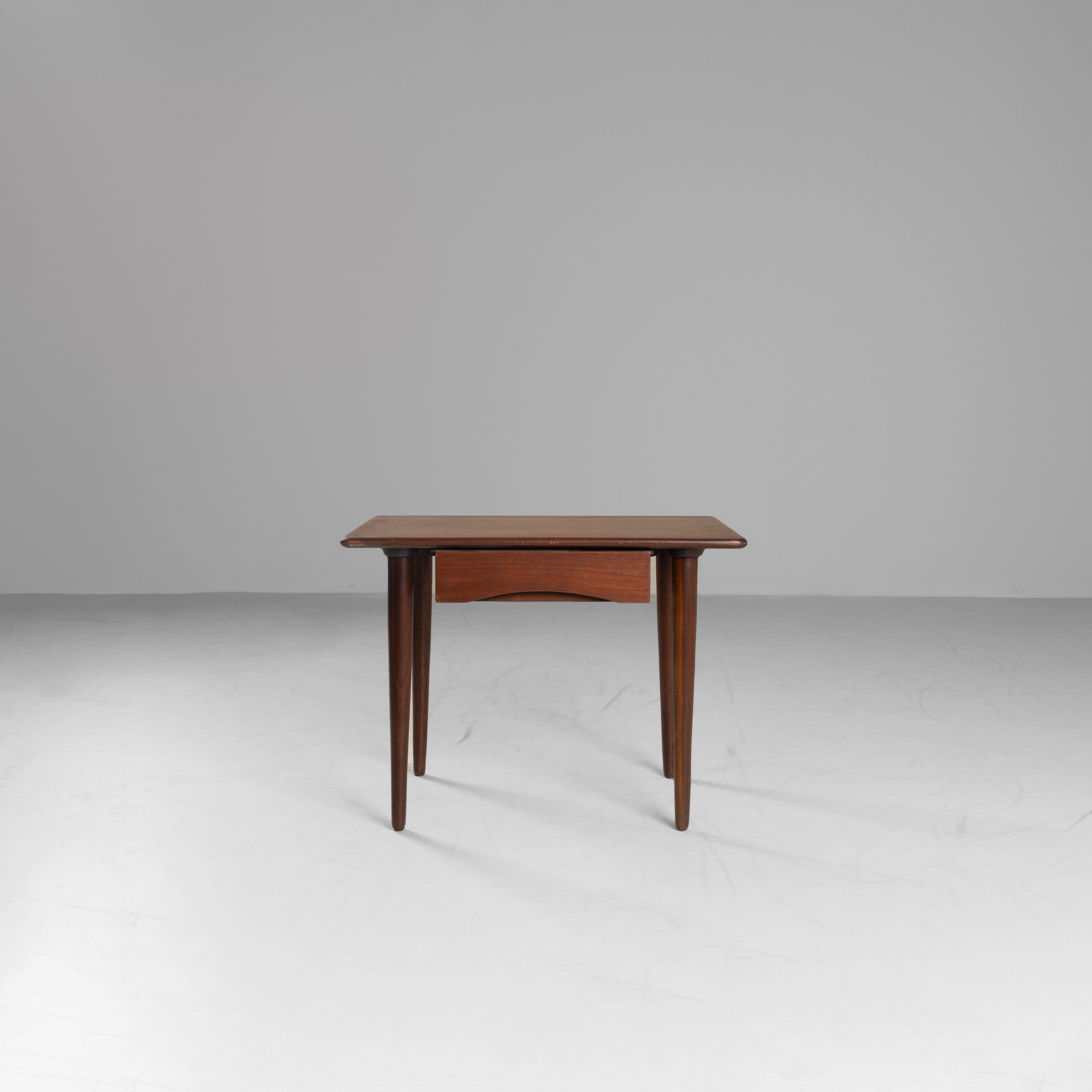 Pair of Night Stands  in wood, 1960 In Good Condition For Sale In Milano, Lombardia