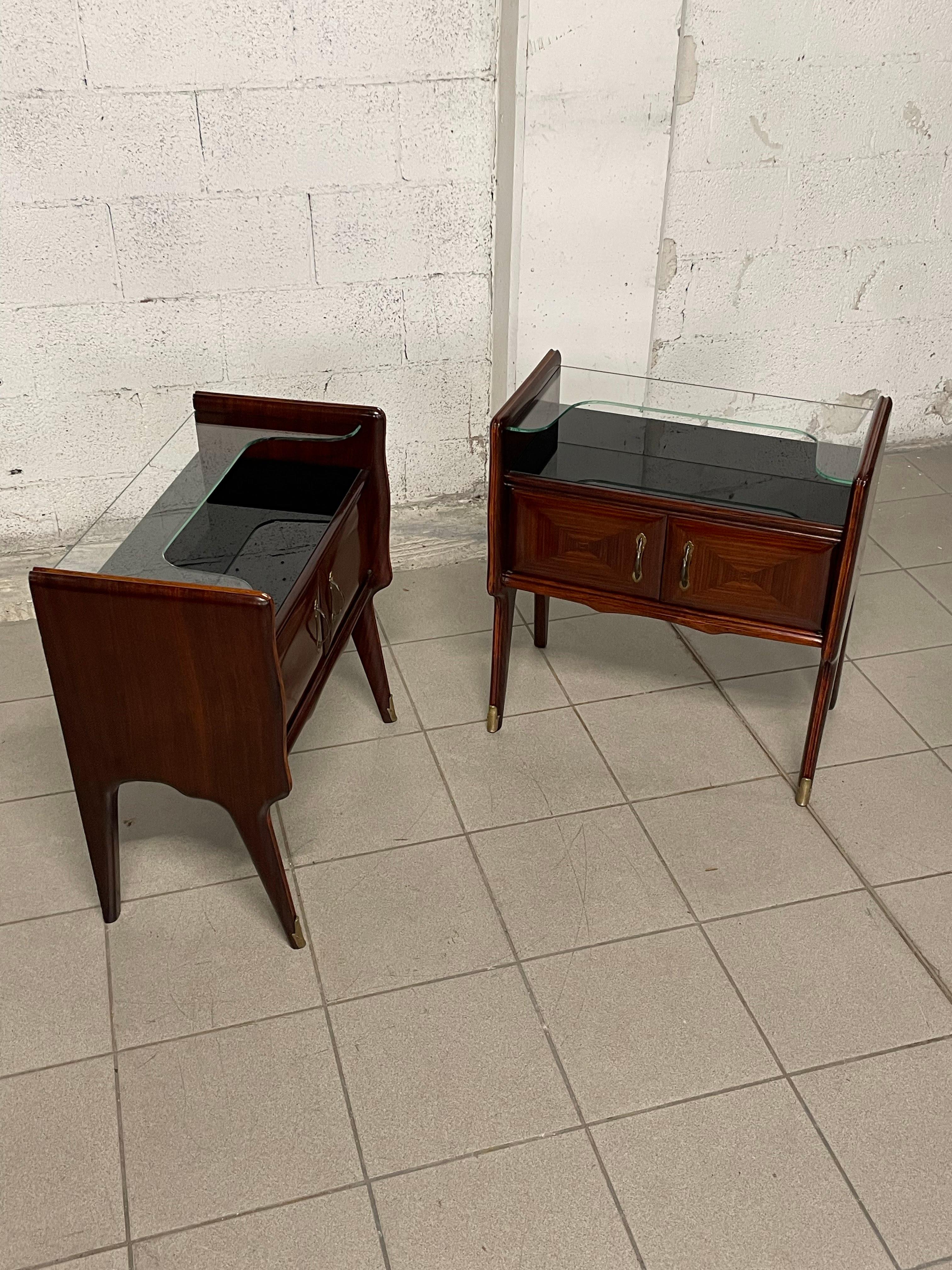 Pair of mahogany and glass bedside tables from the 1950s 5