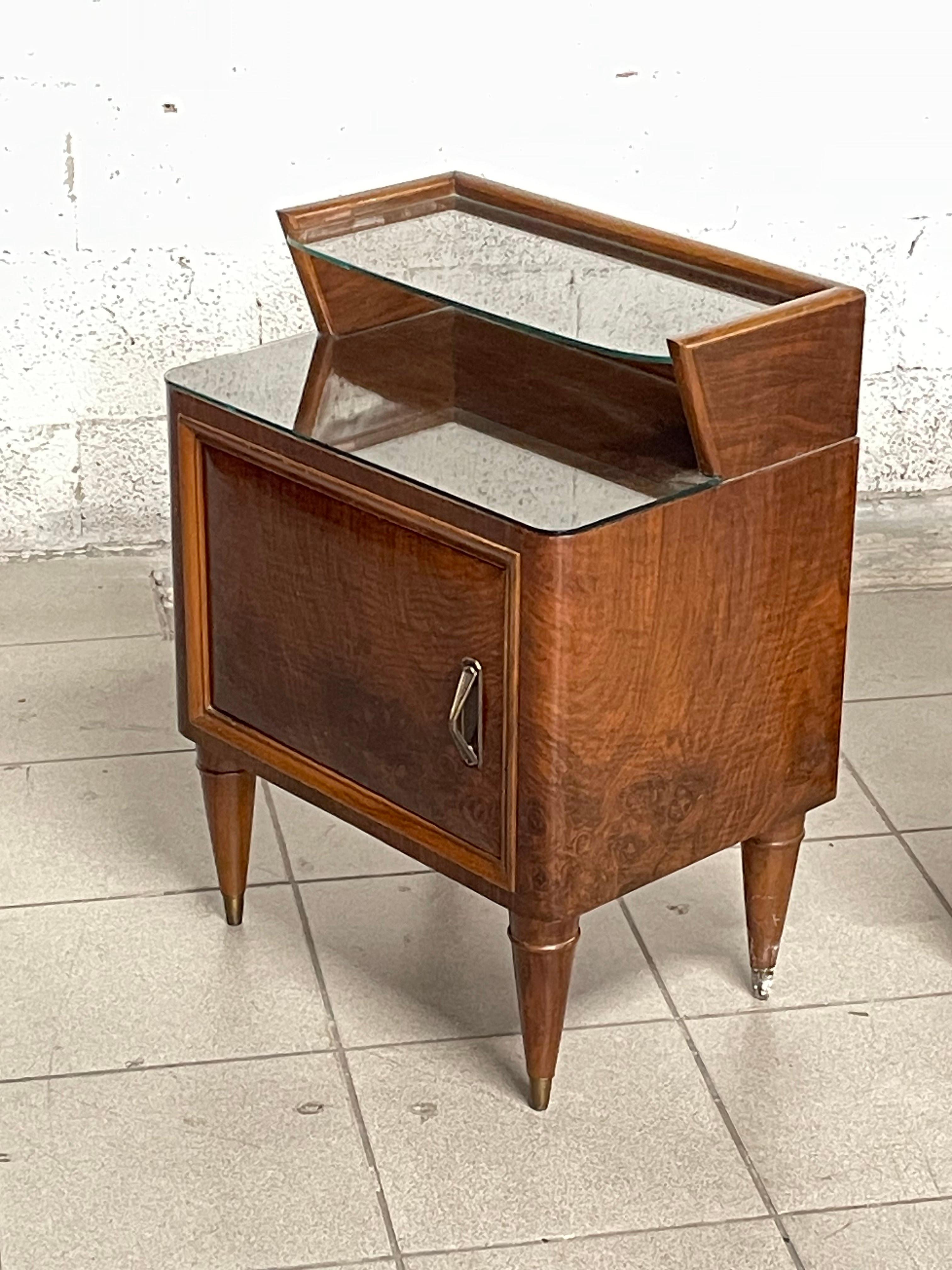 Mid-20th Century Pair of mahogany and glass bedside tables from the 1950s For Sale