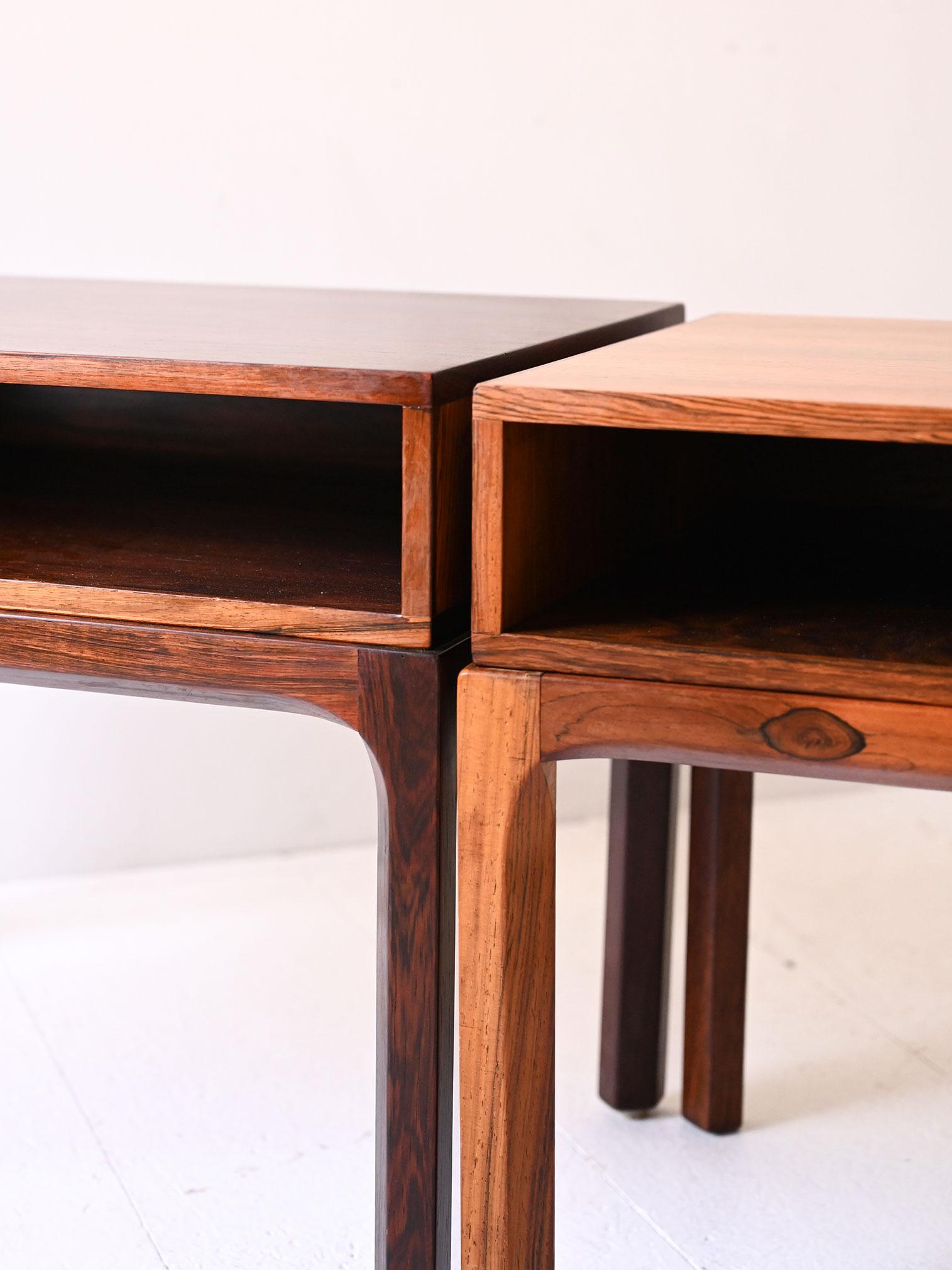 Paire de tables de chevet en bois de rose par Kai Kristiansen Bon état - En vente à Brescia, IT