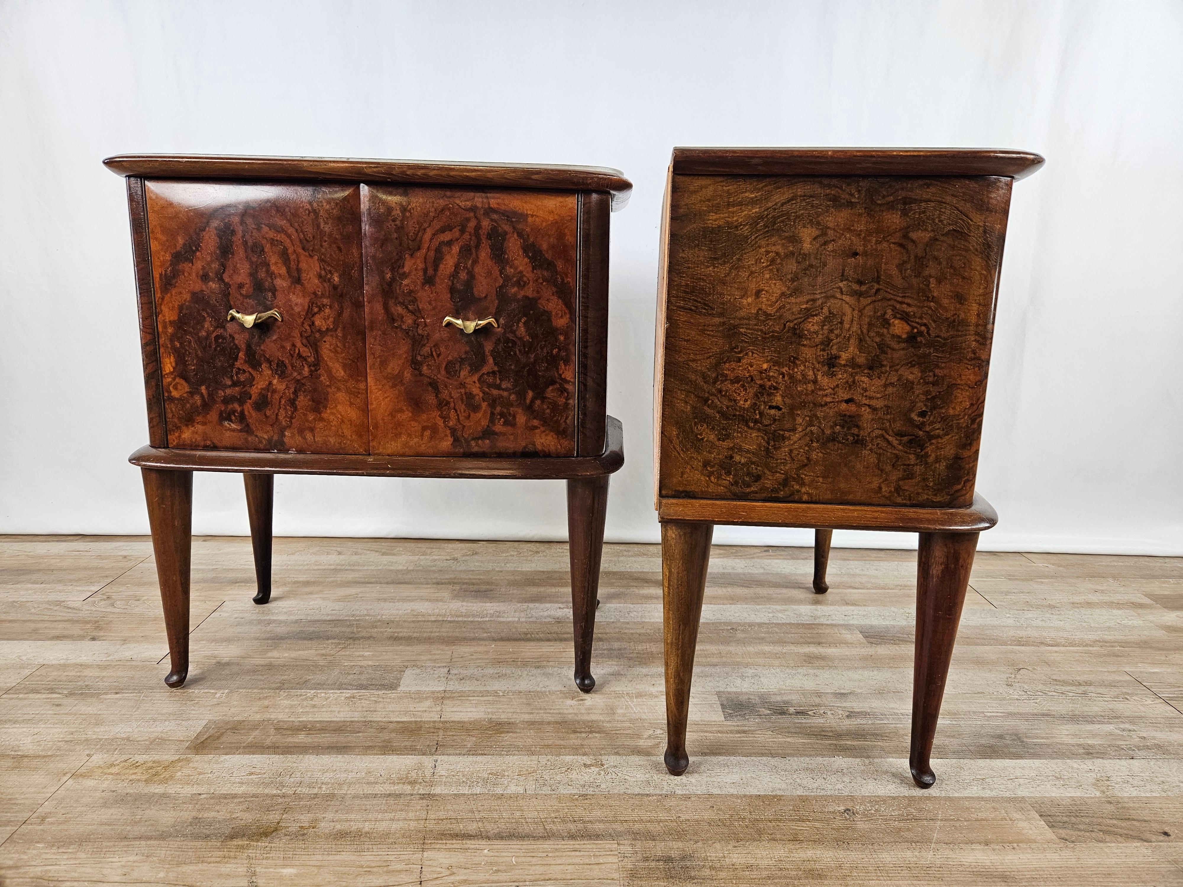 Mid-Century Modern Pair of walnut burl bedside tables with Mid Century glass top For Sale