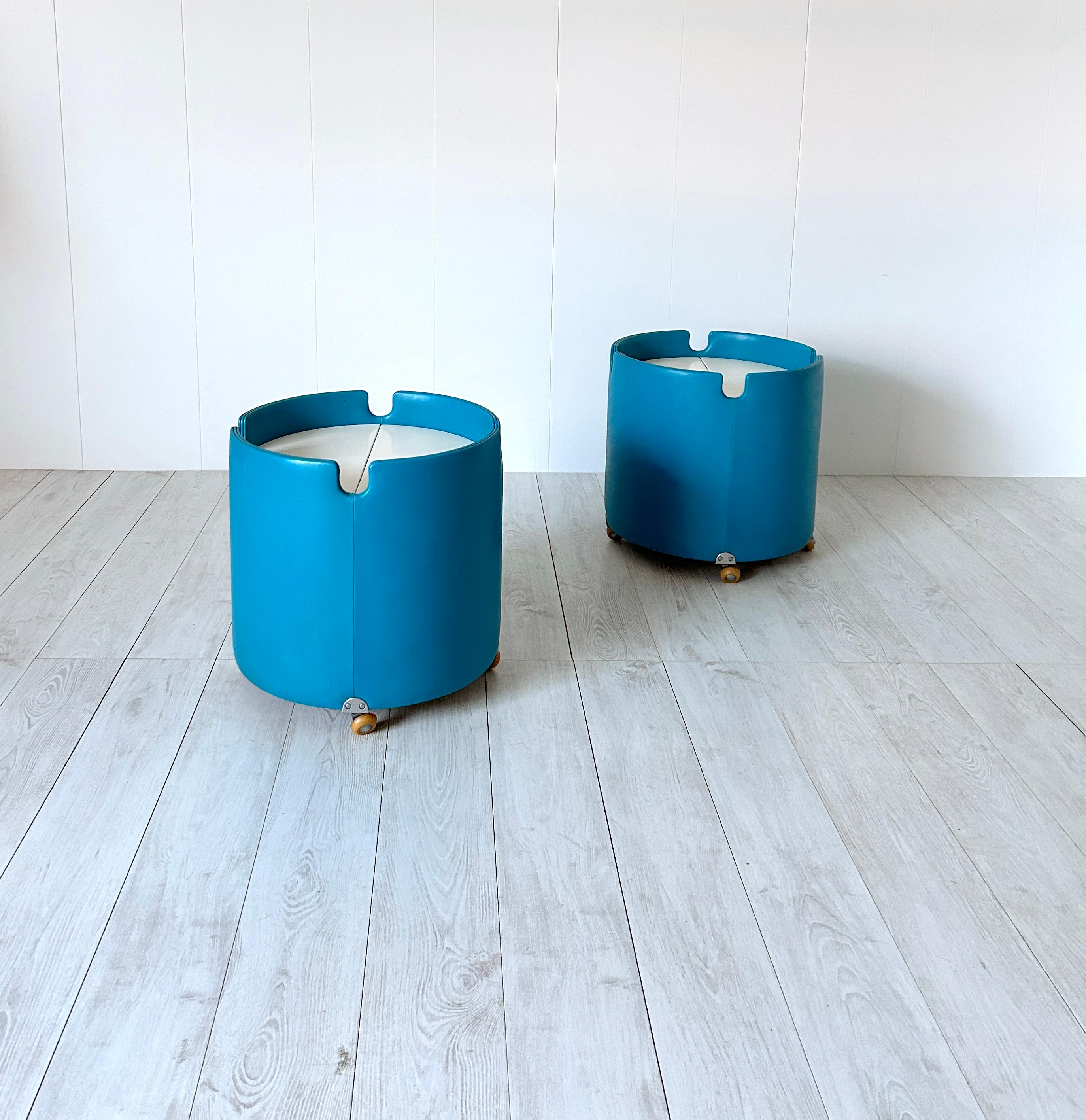 Pair of bedside tables mod. Lullaby, Luigi Massoni for Poltrona Frau For Sale 12