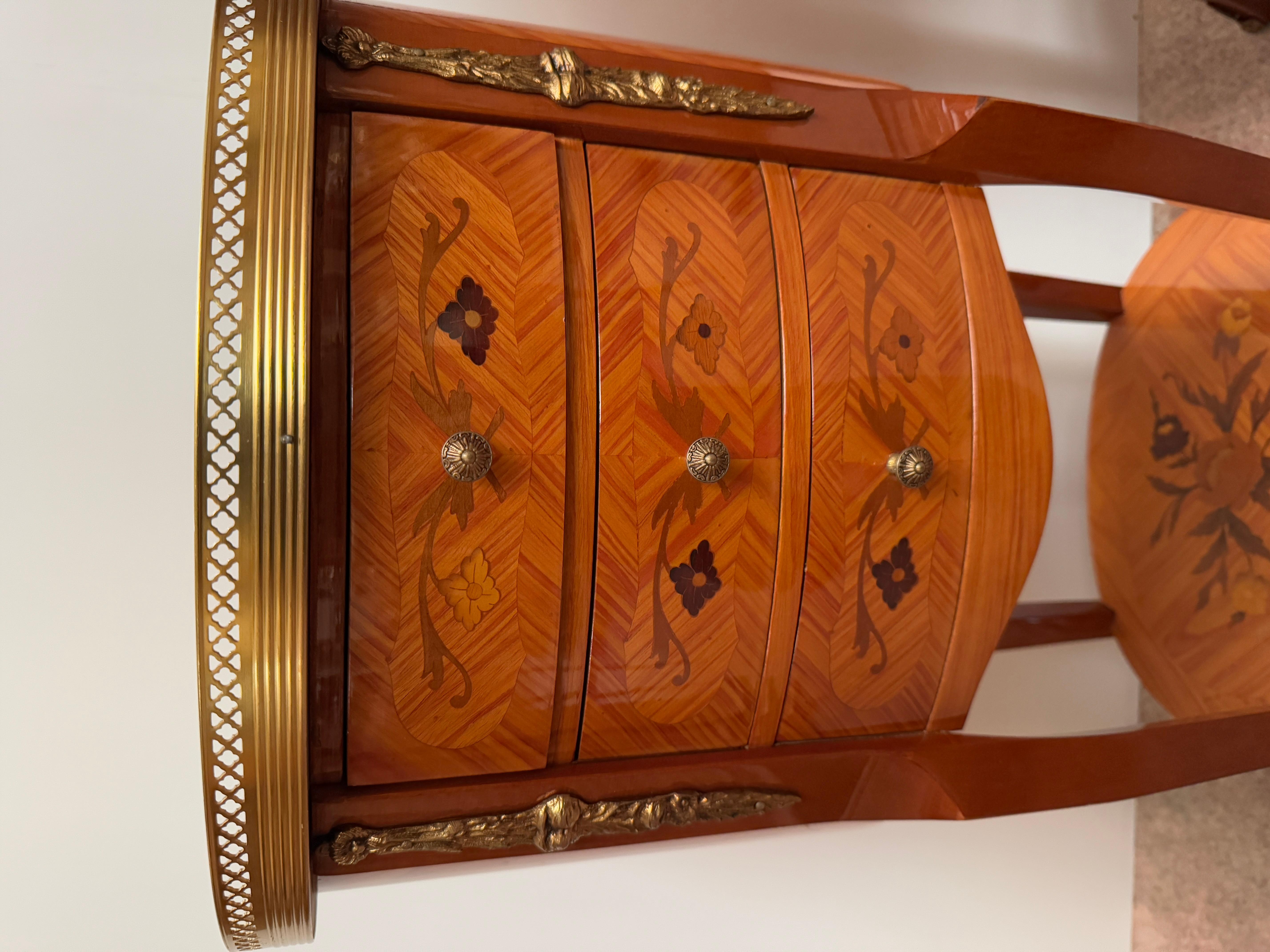 Other Pair of French oval nightstands inlaid wood Louis XV style For Sale