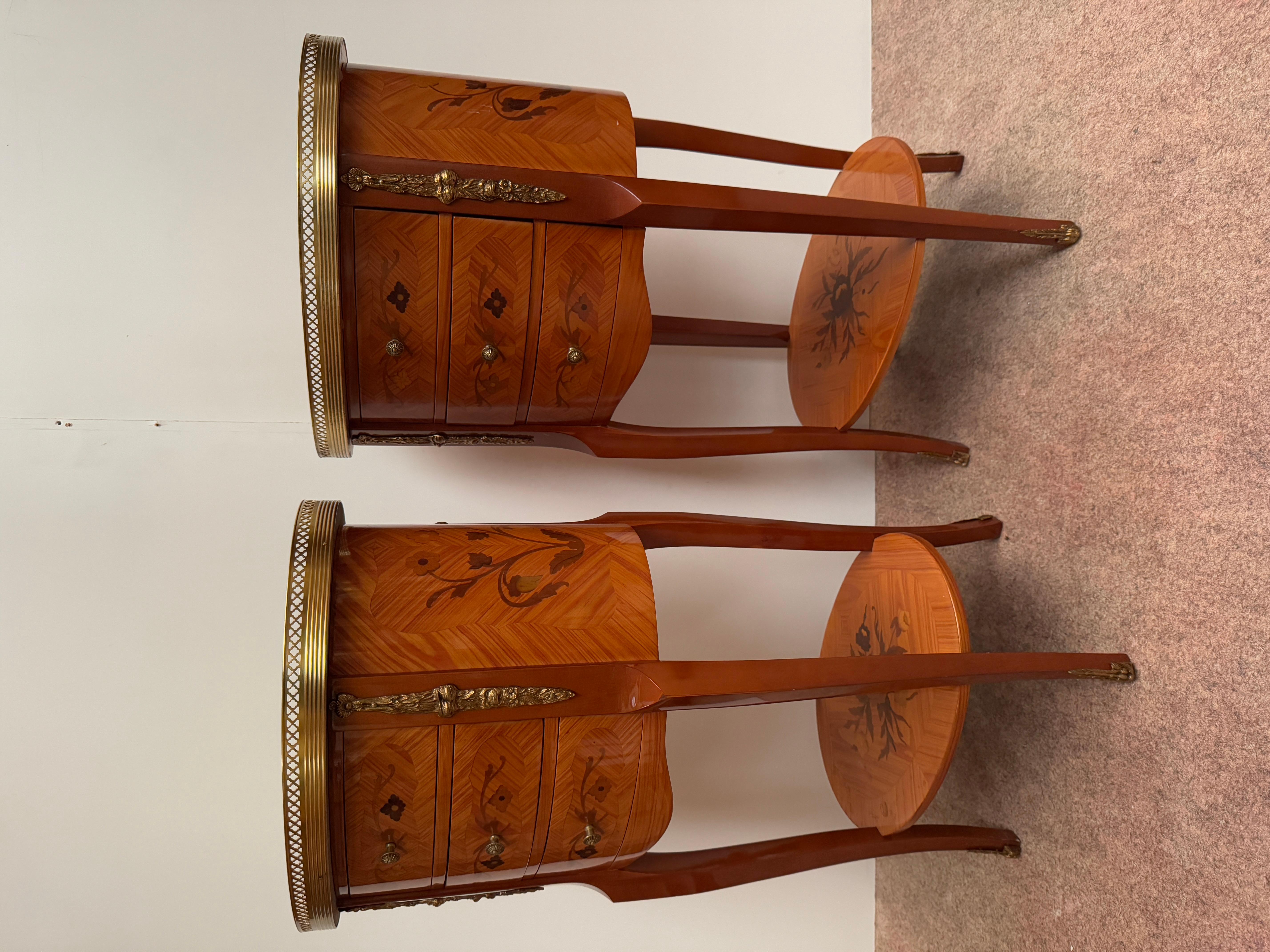 Pair of French oval nightstands inlaid wood Louis XV style For Sale 1