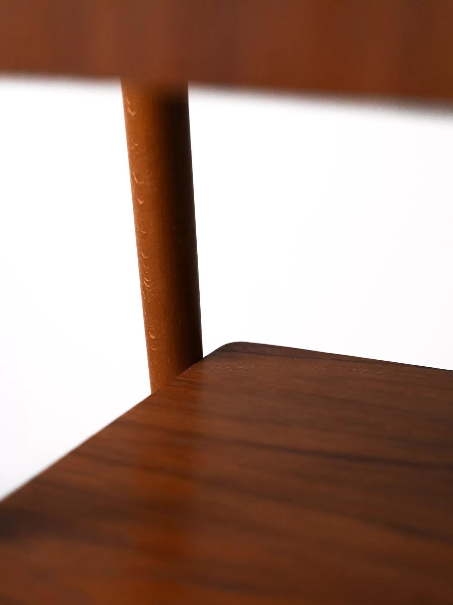 Coppia di comodini scandinavi 2