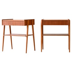 Coppia di comodini scandinavi