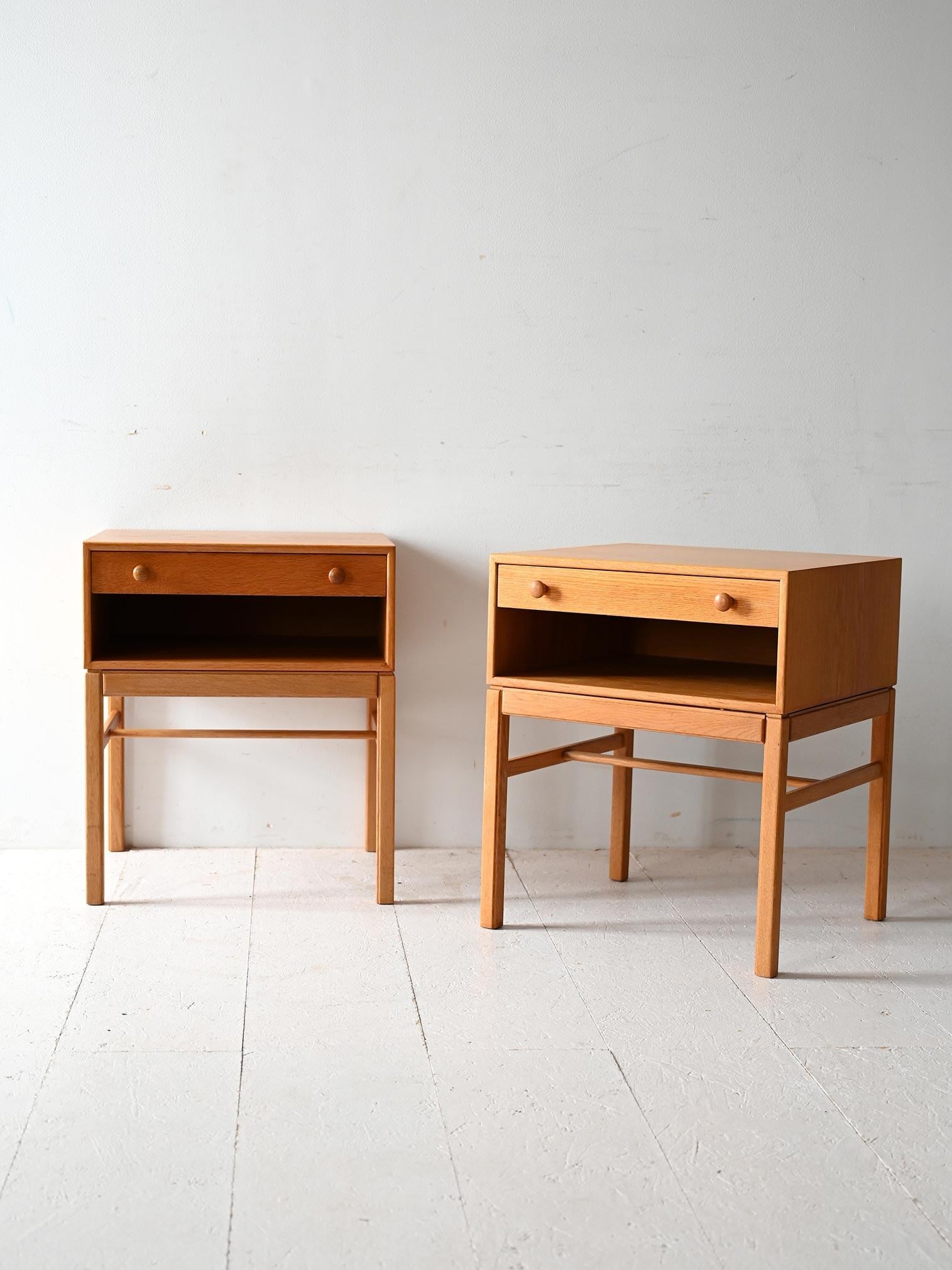 Swedish Pair of Scandinavian nightstands in Casino oak For Sale