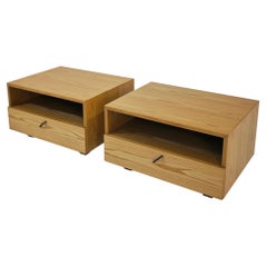 Coppia di comodini tavolini in legno Design Produzione Saporiti Italia 1980 ca