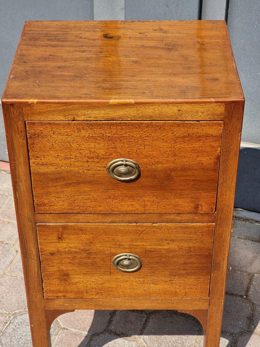 19th Century Coppia di comodini veneti in noce, epoca Direttorio (inizi XIX secolo) in vendita