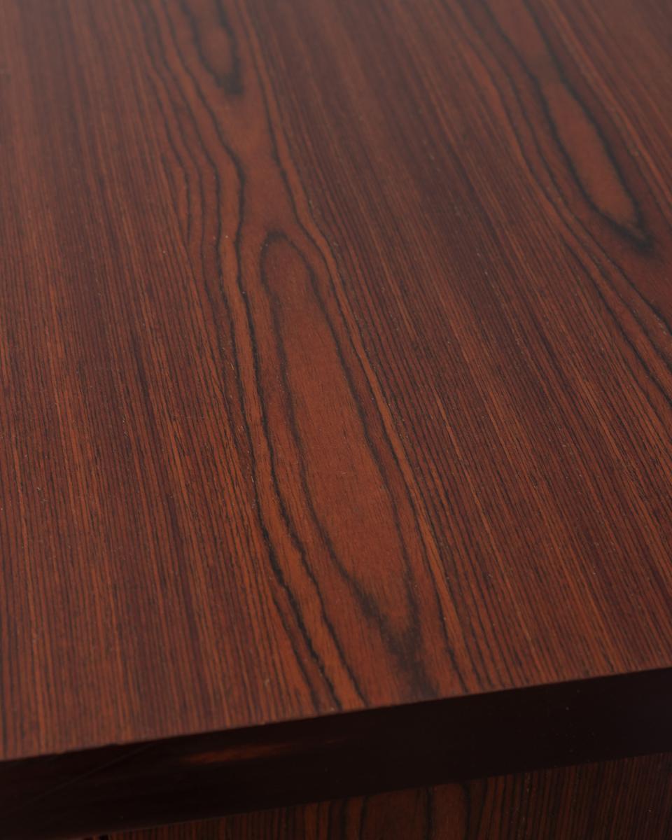 Paar 1960er Jahre Vintage Nachttische in Palisander italienisches Design im Zustand „Gut“ im Angebot in None, IT