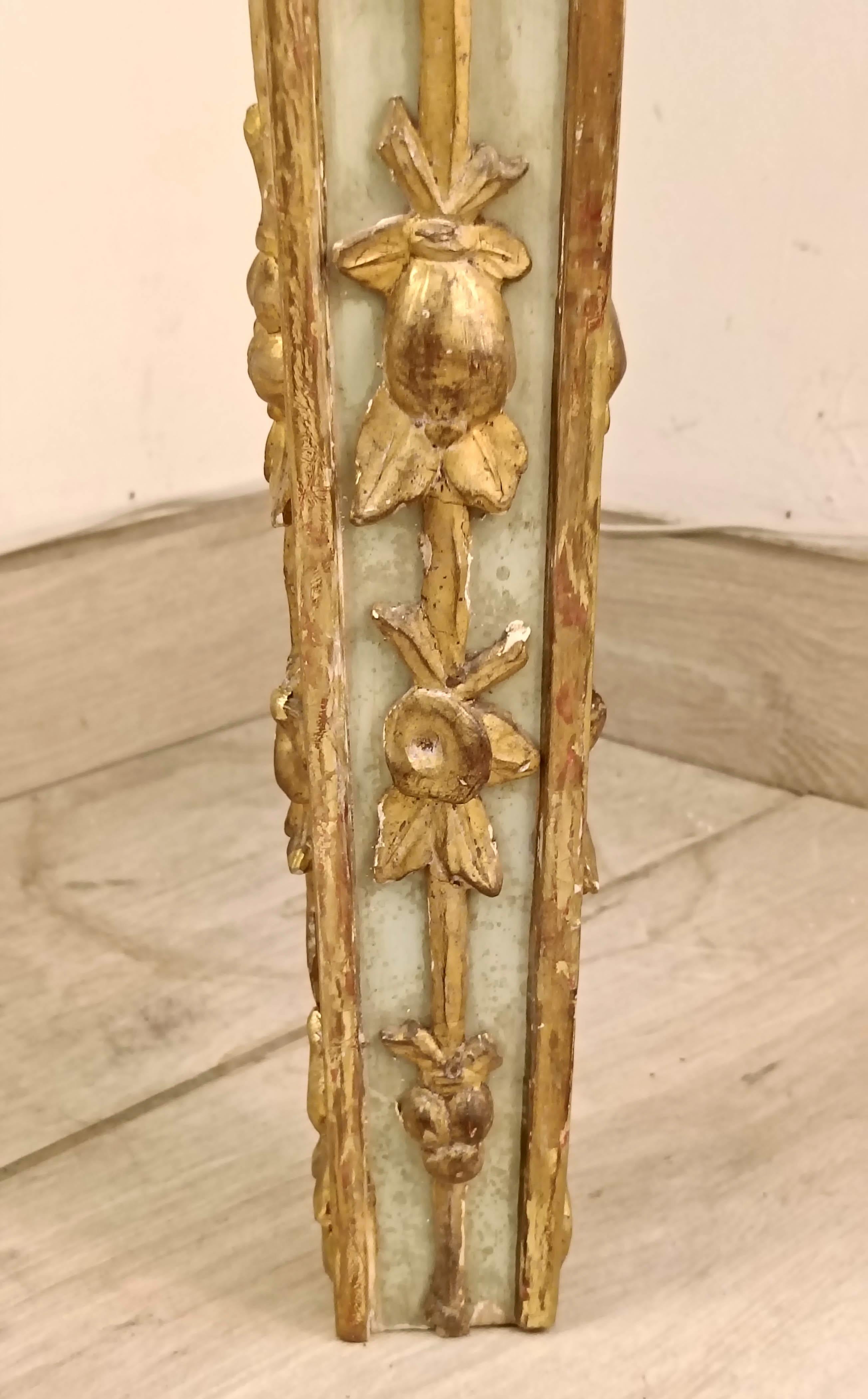 Paar neoklassizistische Louis-XVI-Konsolen aus Holz und Marmor, 18. Jahrhundert Italien im Angebot 6