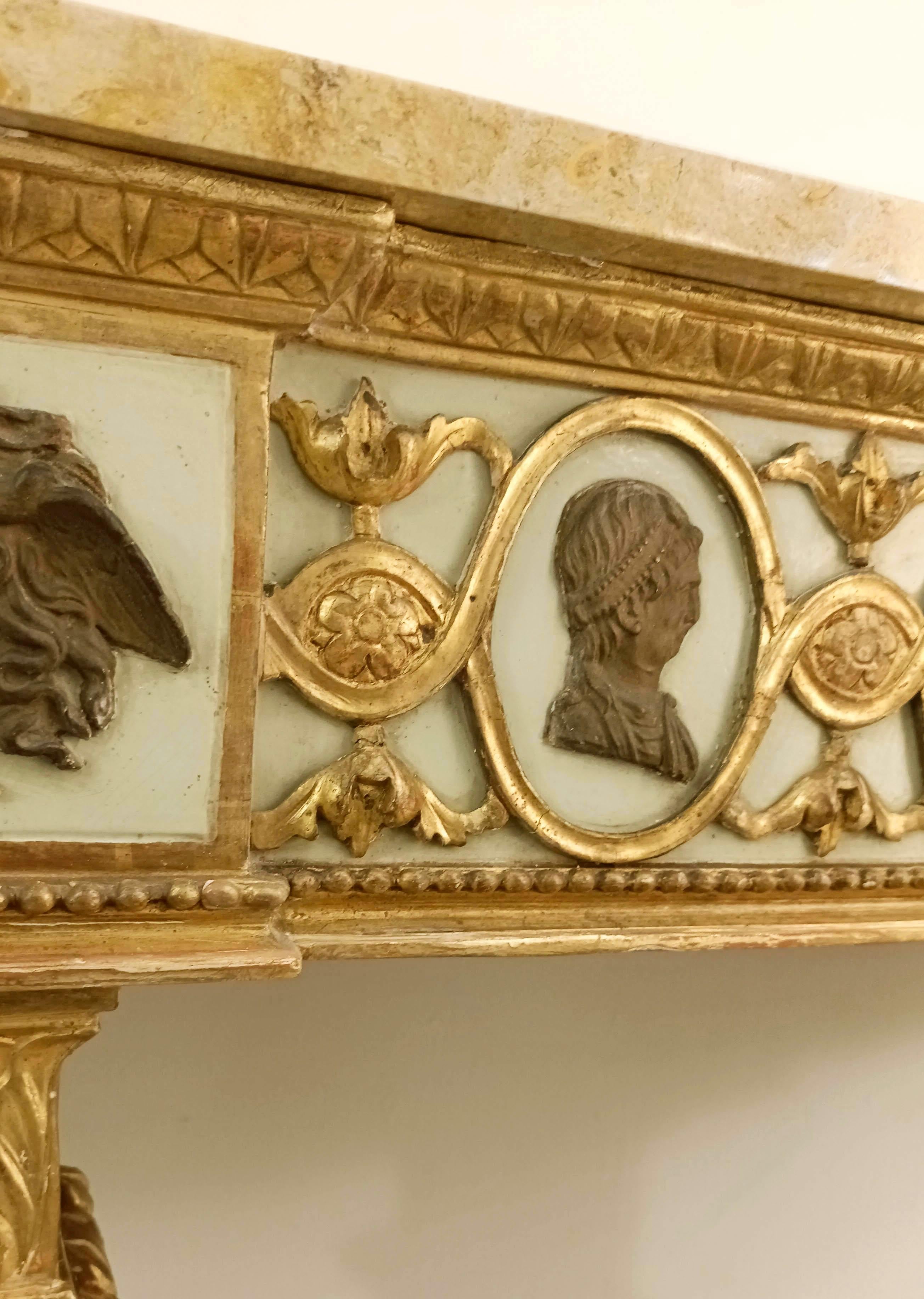 Paar neoklassizistische Louis-XVI-Konsolen aus Holz und Marmor, 18. Jahrhundert Italien im Angebot 12