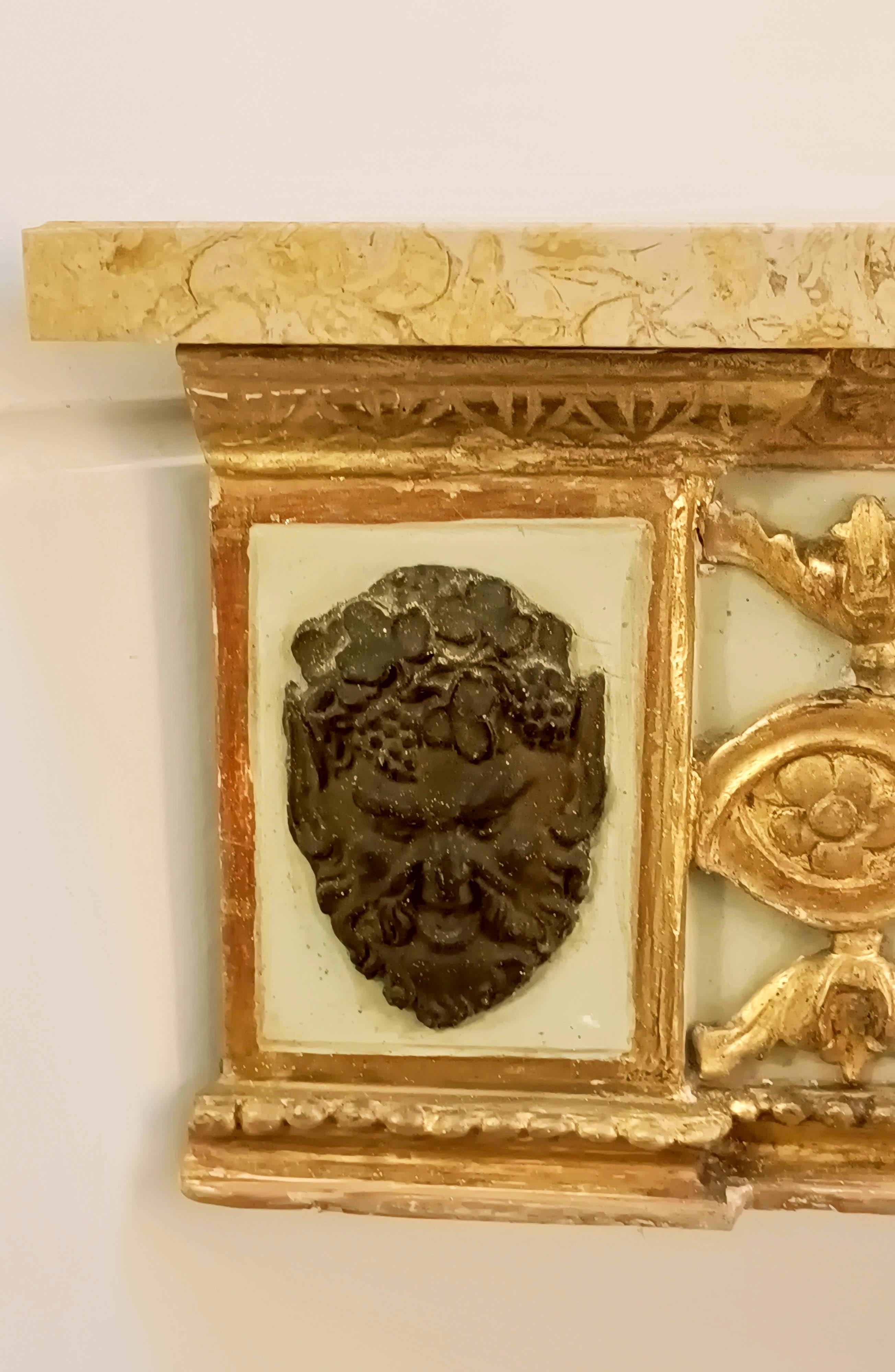 Paar neoklassizistische Louis-XVI-Konsolen aus Holz und Marmor, 18. Jahrhundert Italien (Neoklassisches Revival) im Angebot