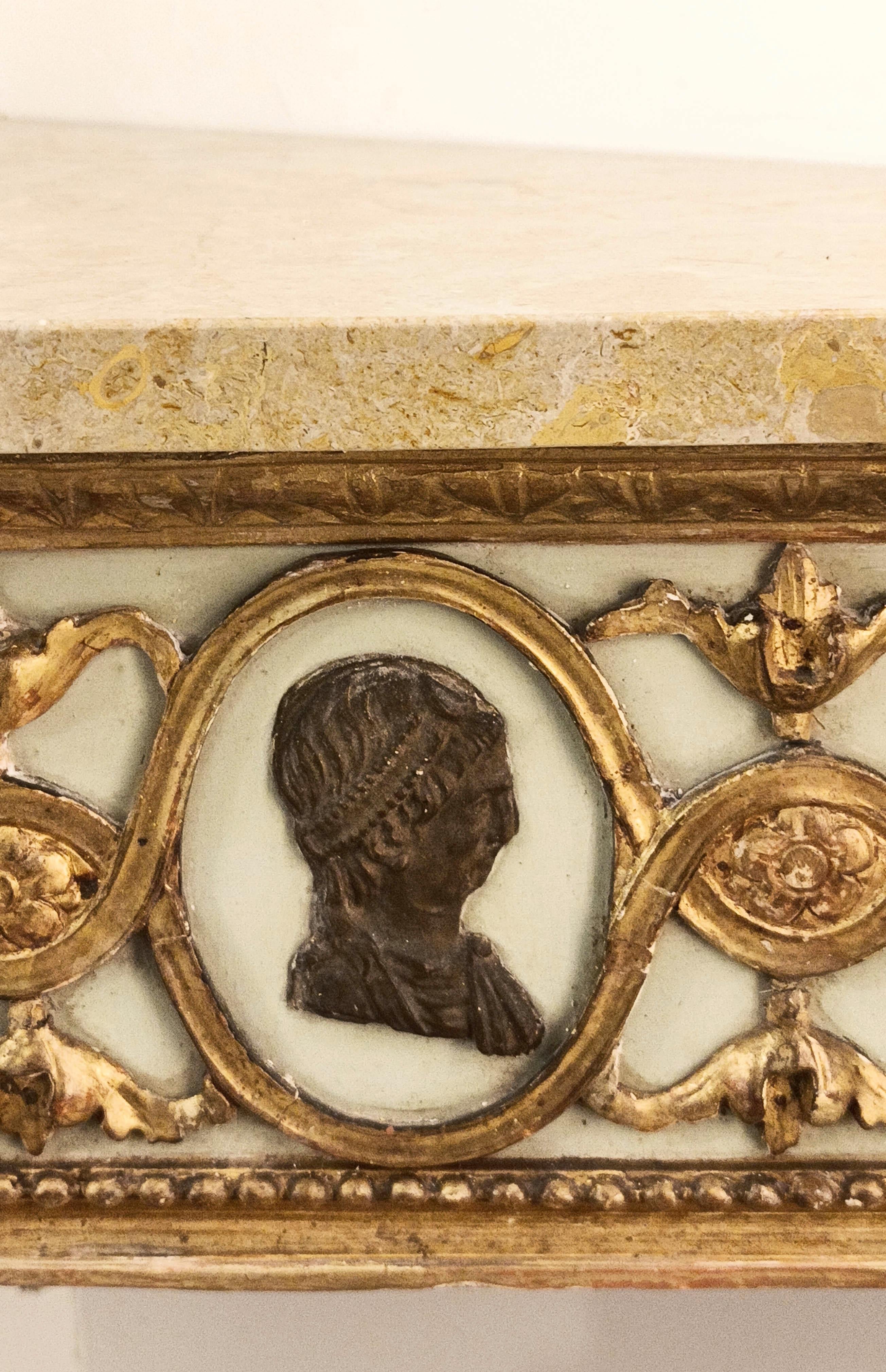 Paar neoklassizistische Louis-XVI-Konsolen aus Holz und Marmor, 18. Jahrhundert Italien im Angebot 1