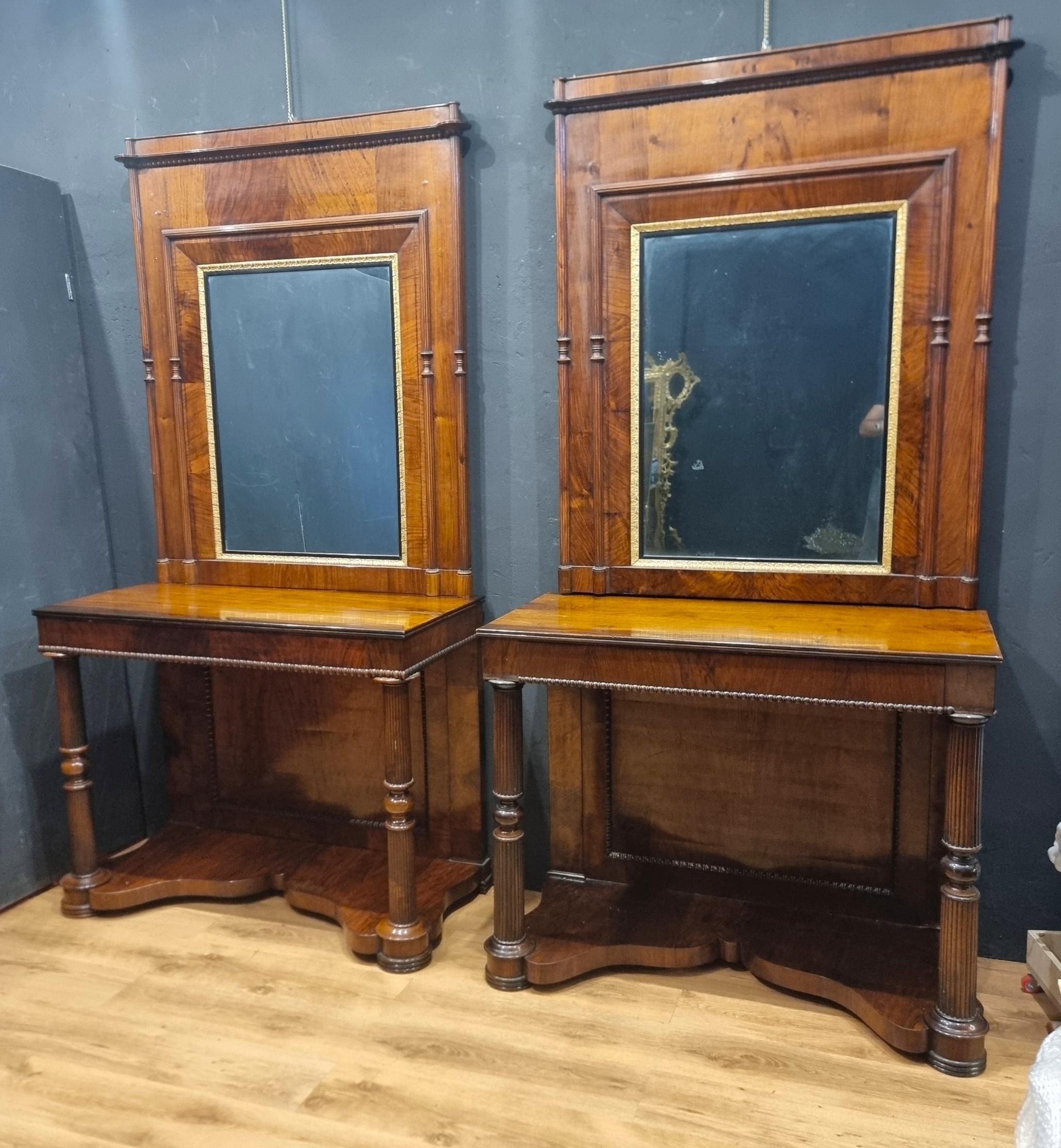 Paar Konsolen aus Nussbaumholz von Charles X. 1820 mit Spiegeln im Angebot 6
