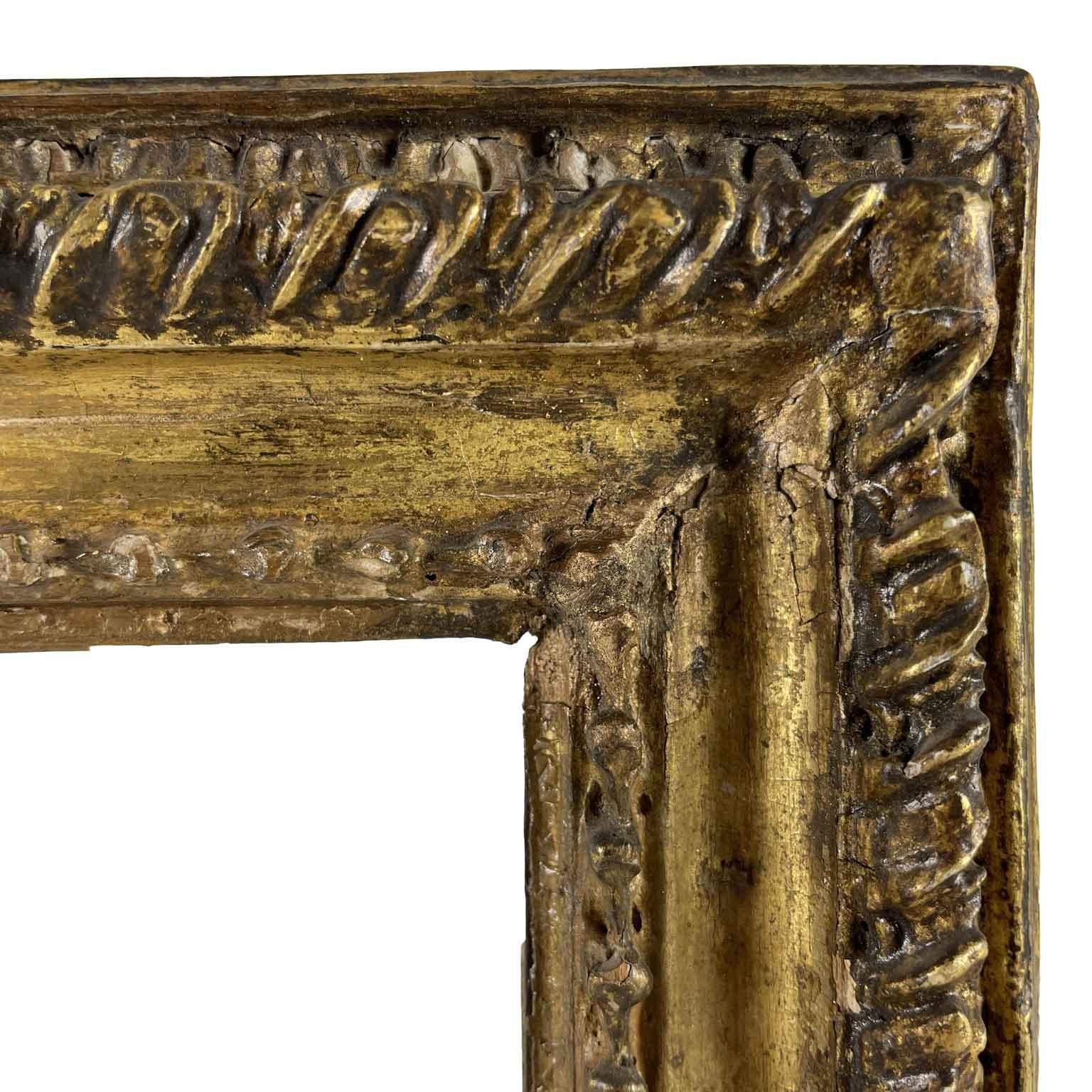 Pareja de cornisas italianas talladas y doradas Roma Siglo XVIII Imperio en venta