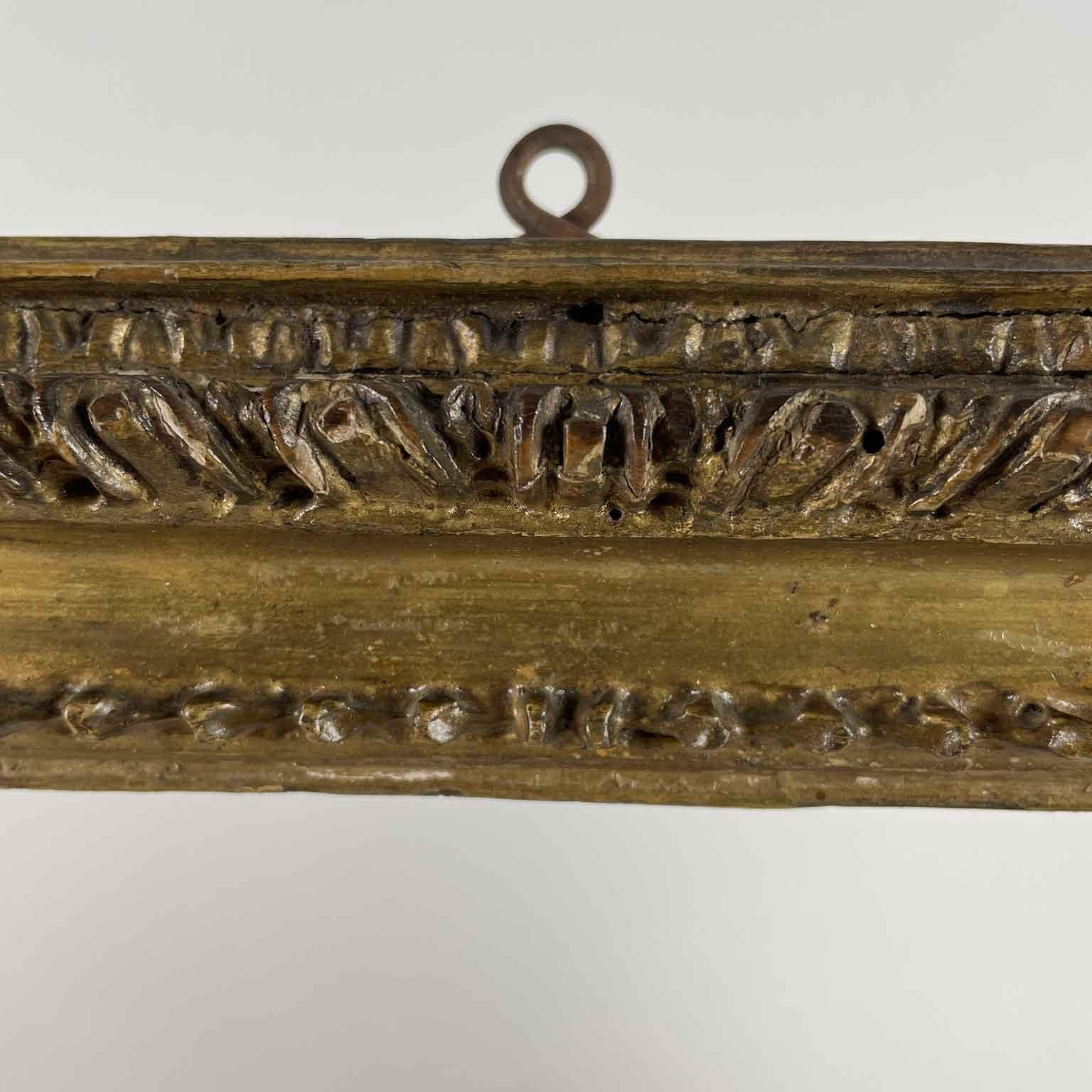 Pareja de cornisas italianas talladas y doradas Roma Siglo XVIII Italian en venta