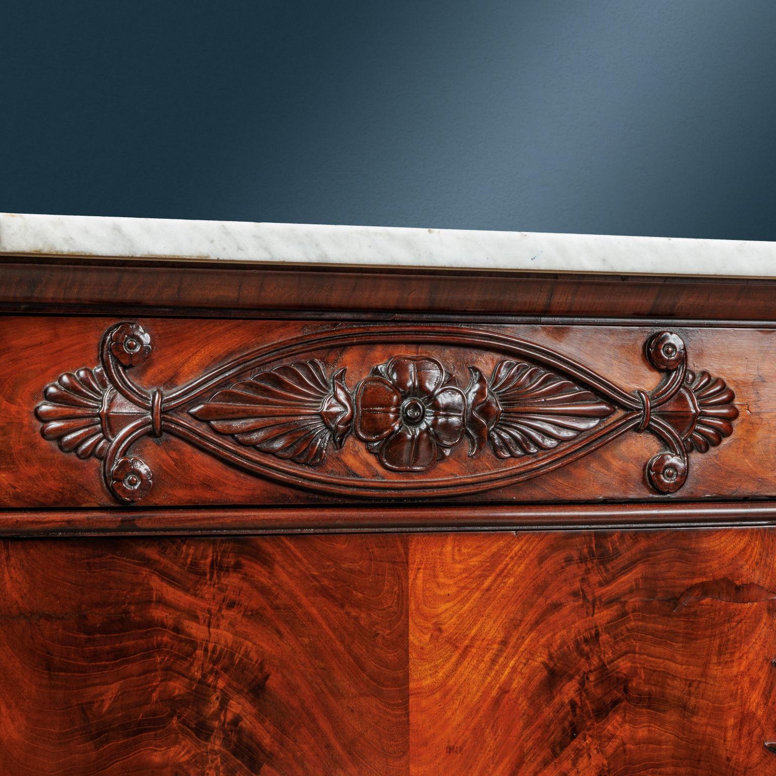 Pair of sideboards Lucchese manufacture second decade of the 19th century For Sale 3