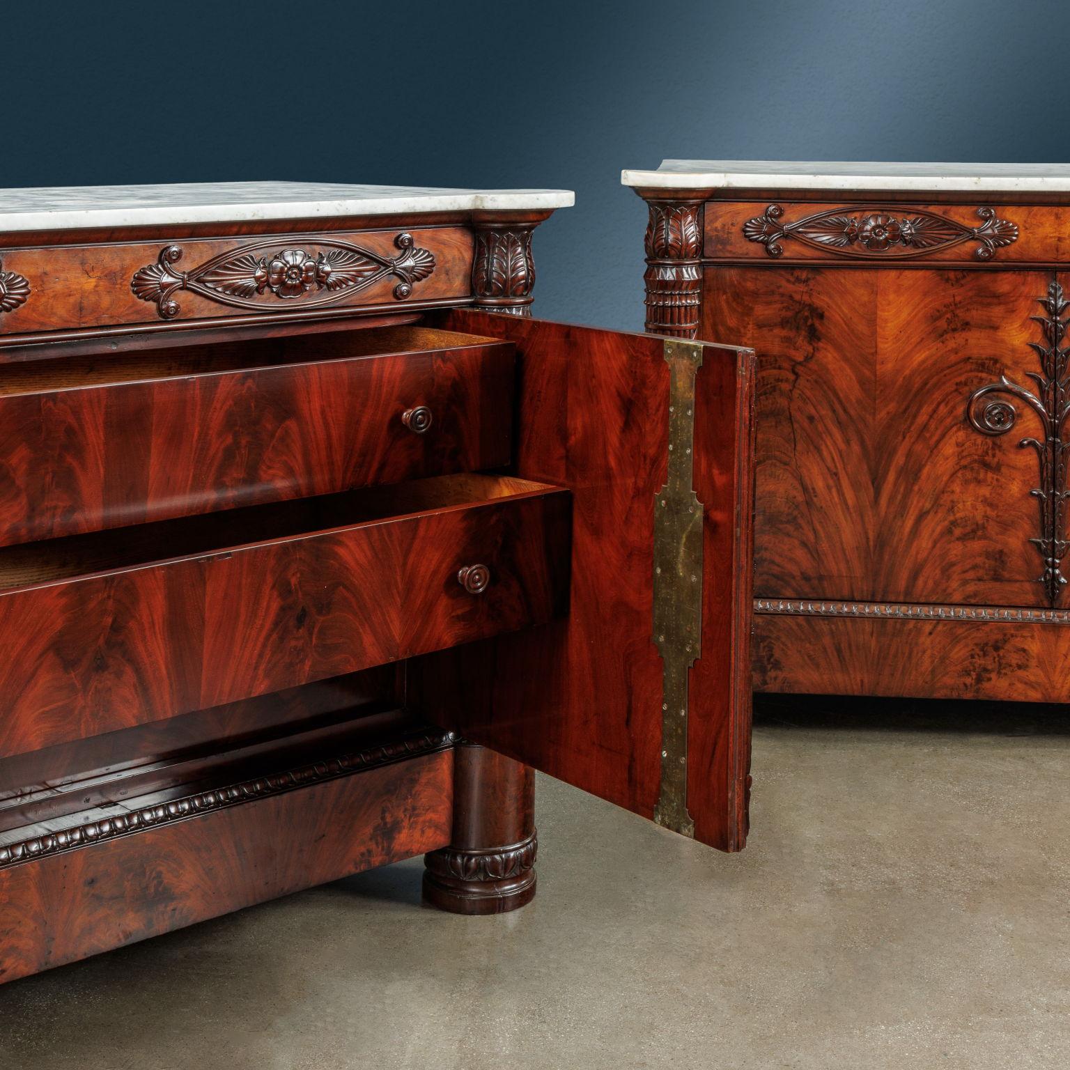 Restauration Pair of sideboards Lucchese manufacture second decade of the 19th century For Sale