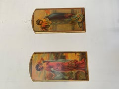 Paire de tableaux en bois représentant des figures féminines dans le style Art Nouveau