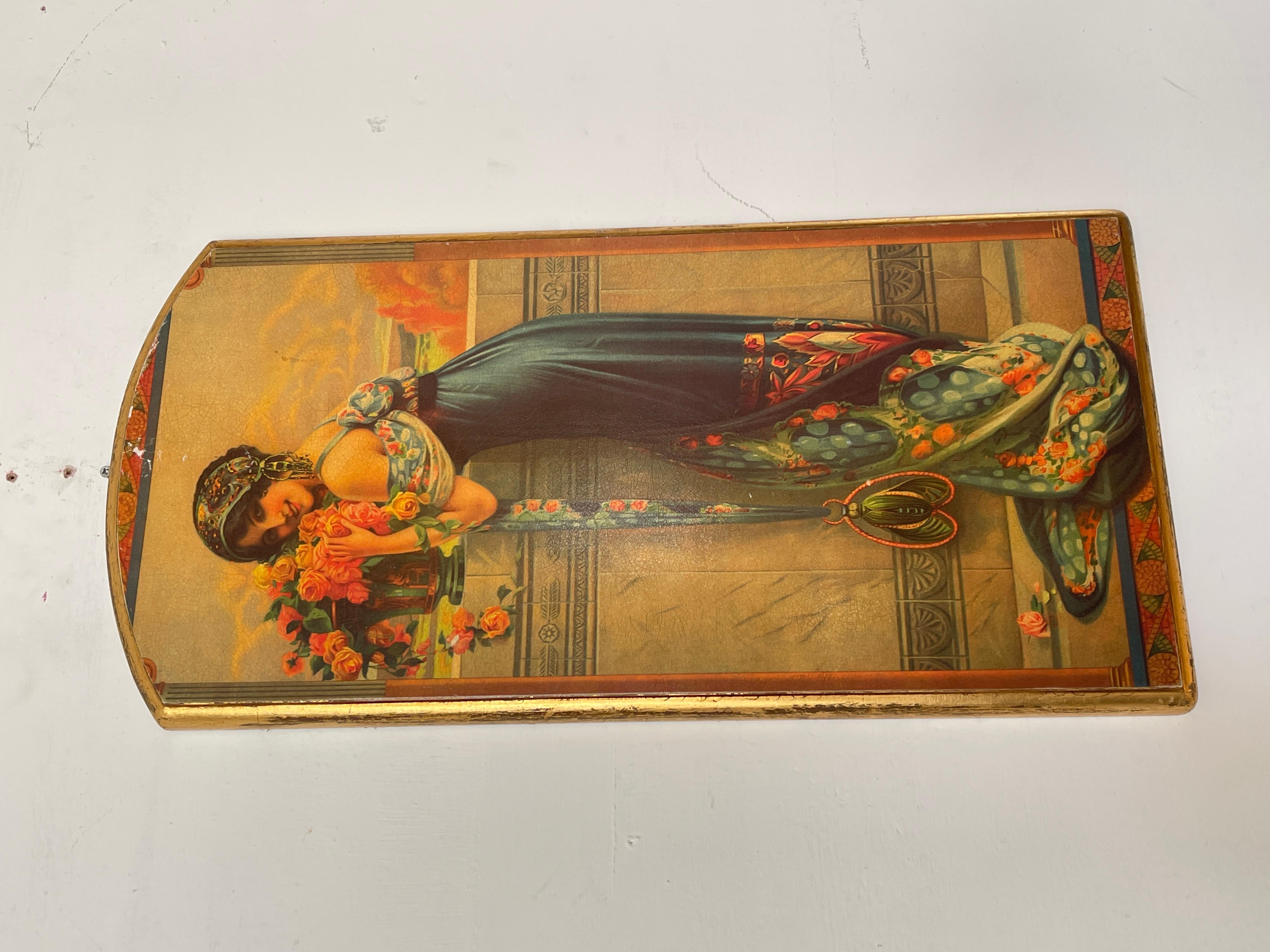 Paar Holzgemälde mit weiblichen Figuren im Jugendstil (Italian) im Angebot