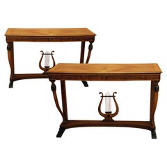 Pareja de elegantes consolas neoclásicas del siglo XIX