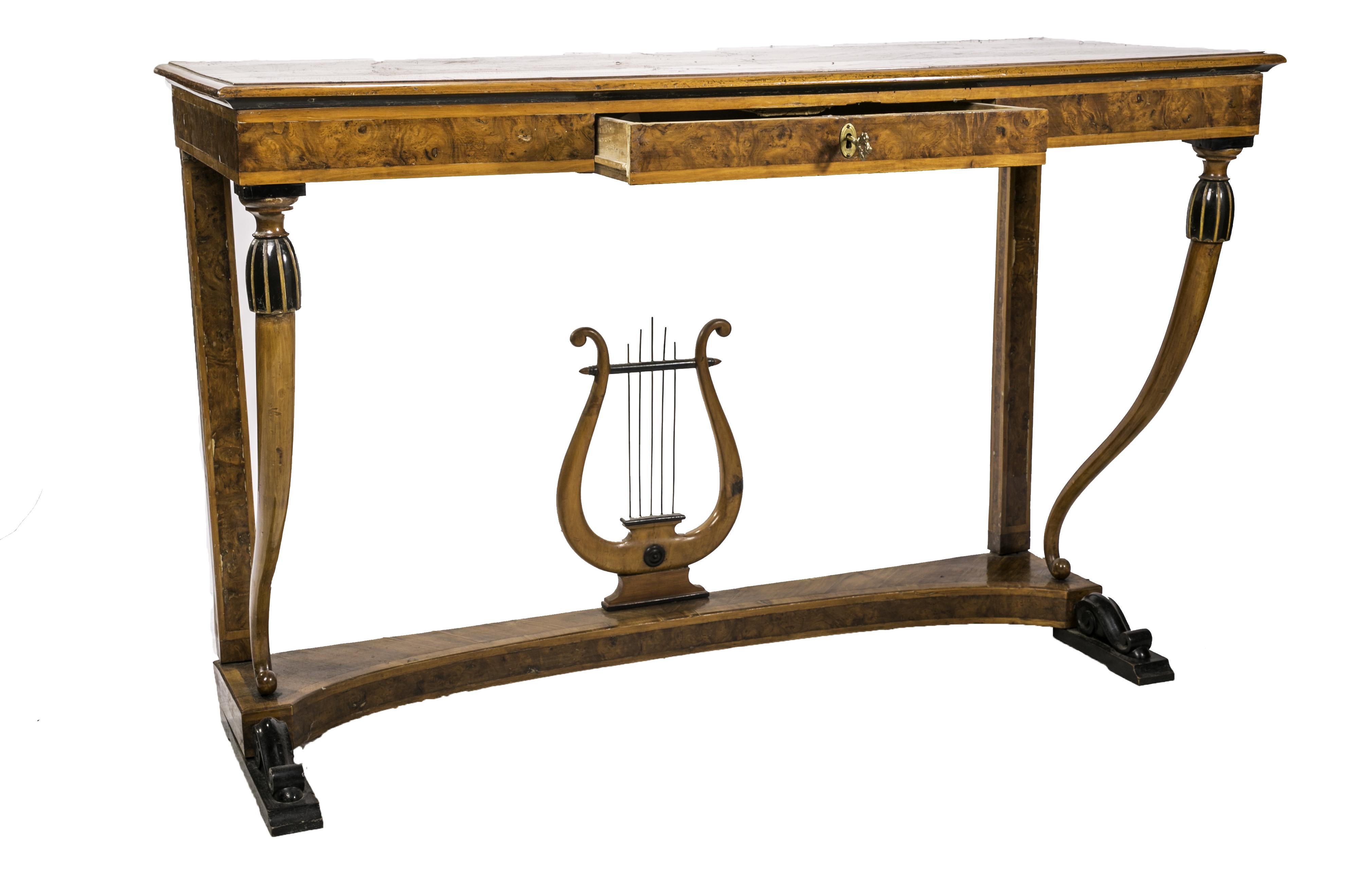 Zwei elegante neoklassizistische Konsolen aus den 1800er Jahren im Zustand „Gut“ im Angebot in Cesena, FC