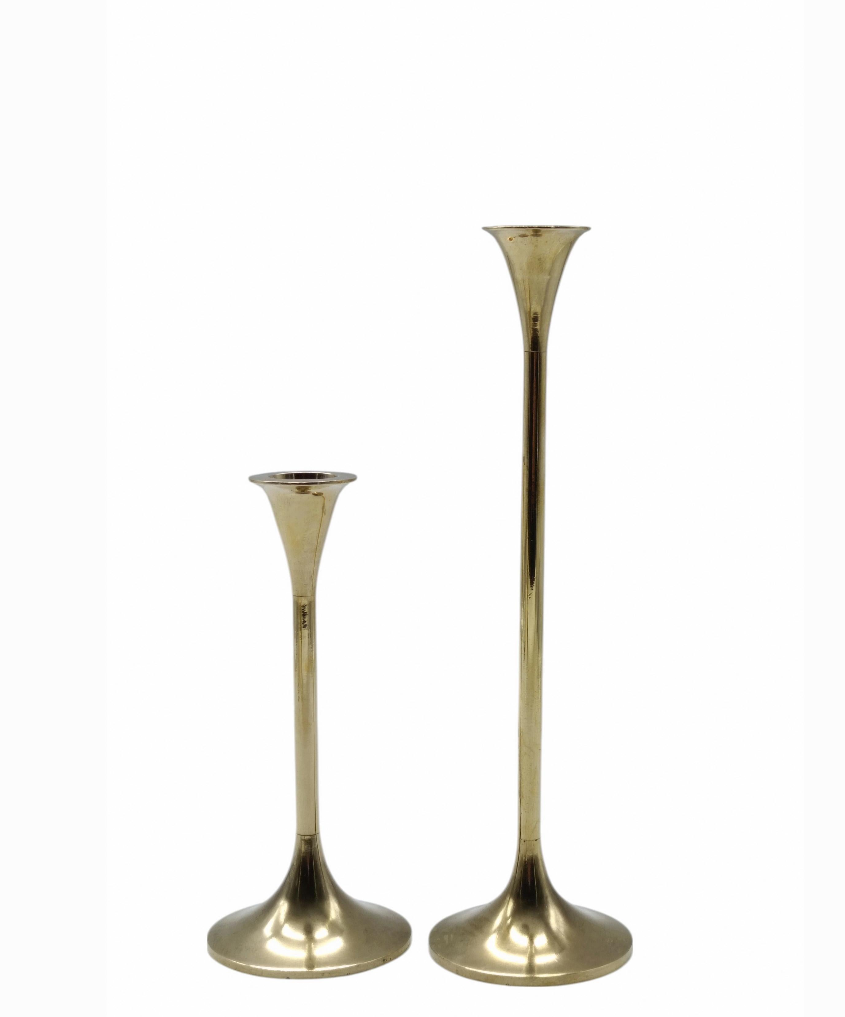 Coppia di Eleganti Portacandele in Ottone Massiccio, Italia 1970s in vendita 1