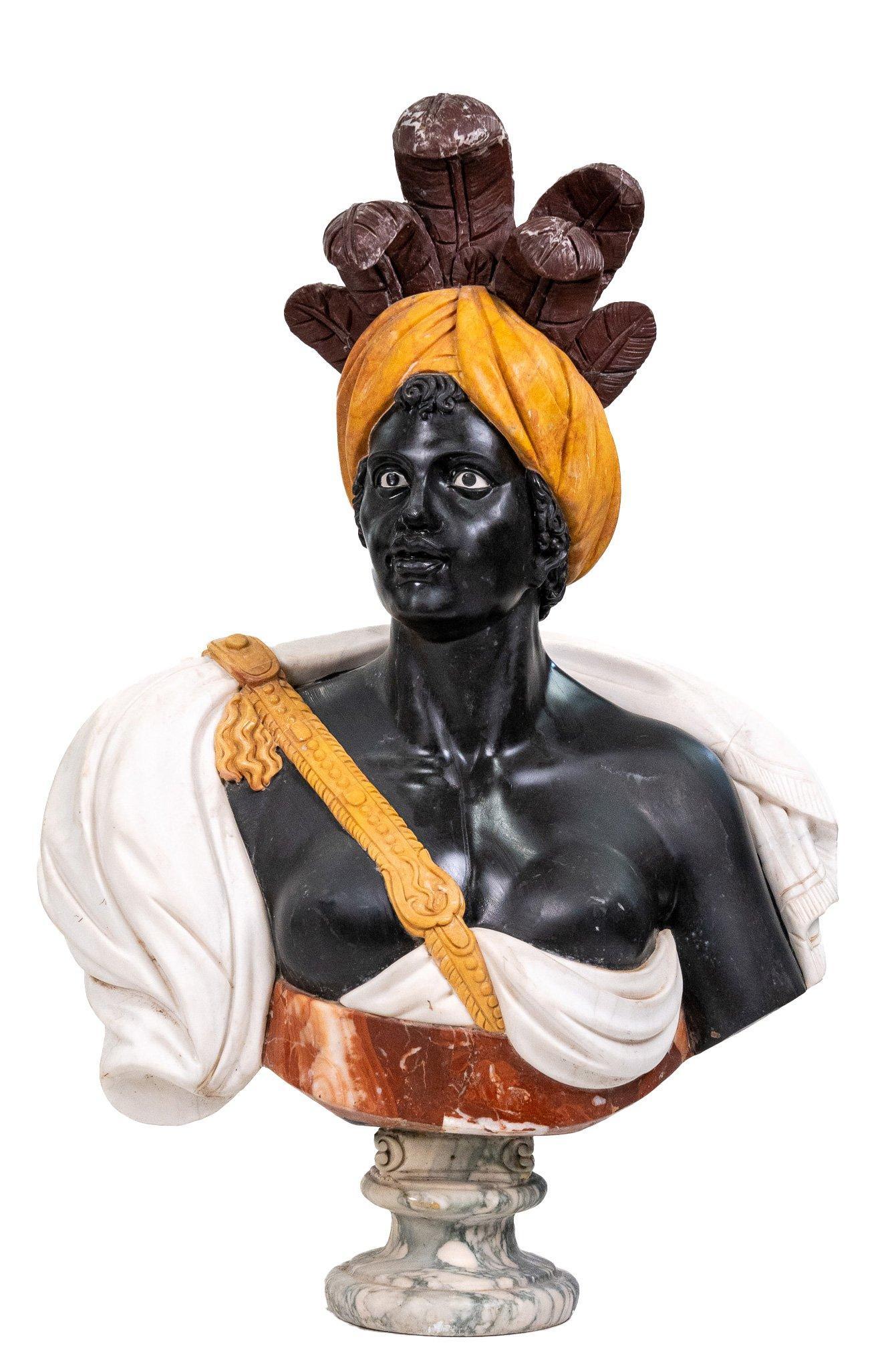 Paire de grands bustes Moretti en marbre polychrome en vente 4