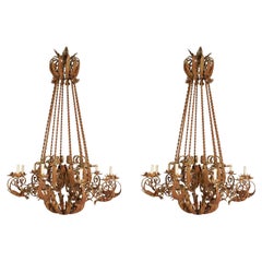 Coppia Di Grandi Lampadari Italiani In Ferro Stile Rococo 1970s Fatti a Mano